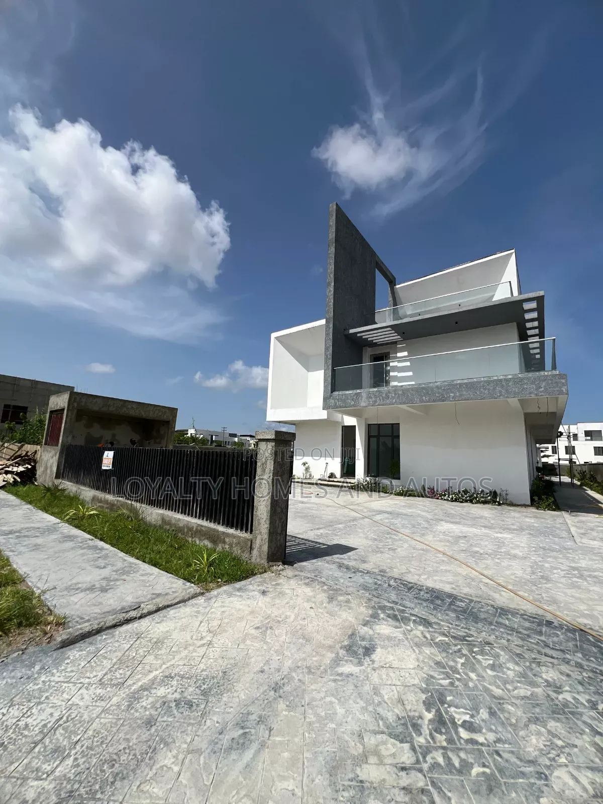 Furnished 6bdrm Mansion in Pinnock Beach Estate for sale in Lekki