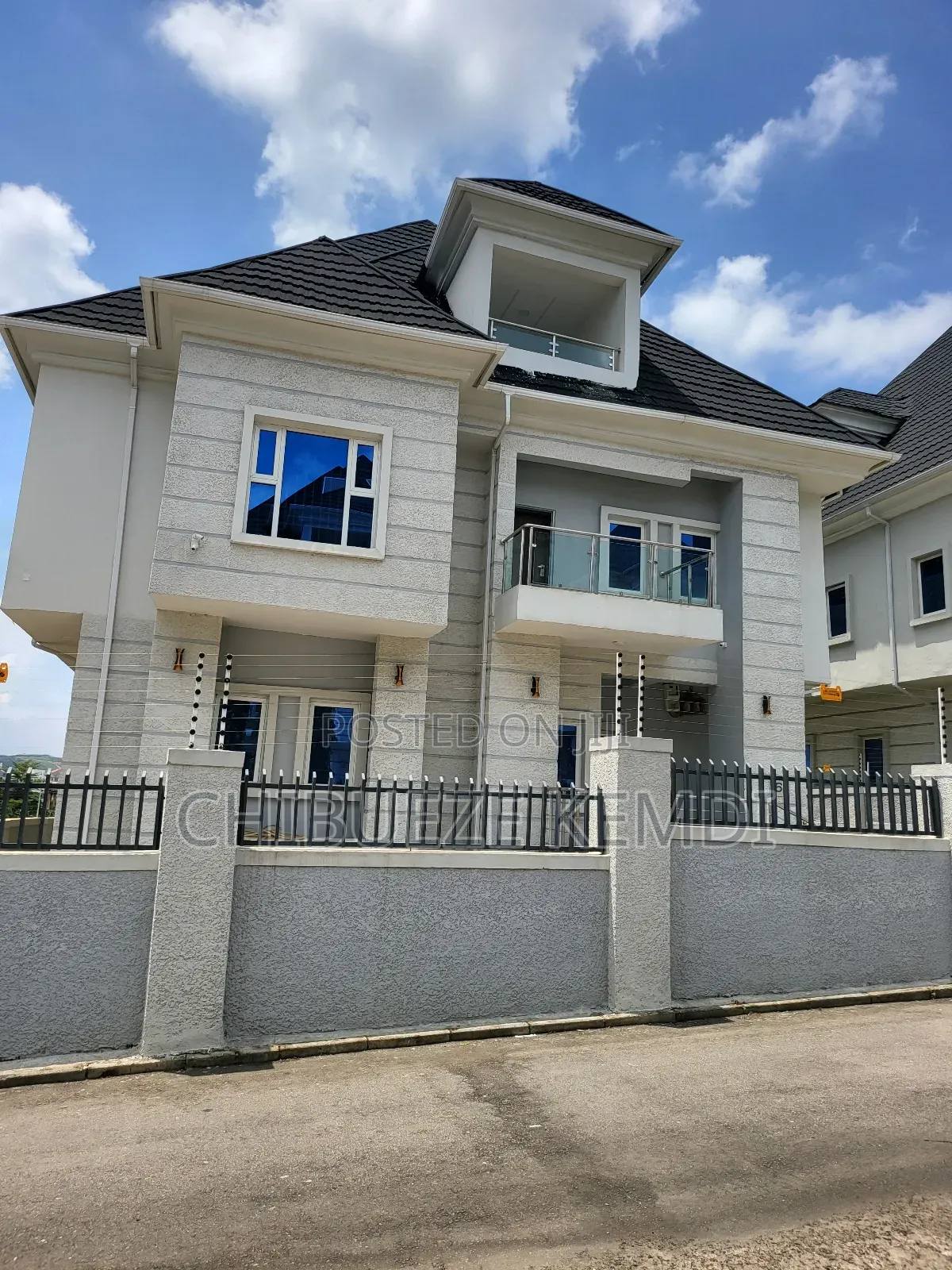 Furnished 5bdrm Duplex in Efab Convillea for sale in Guzape District