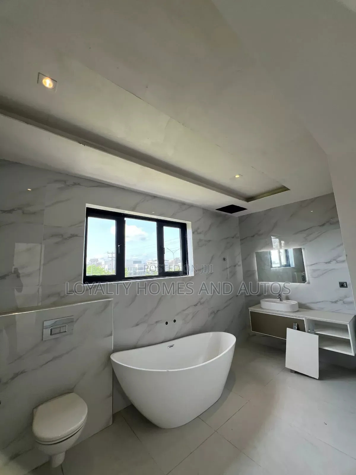 Furnished 6bdrm Mansion in Pinnock Beach Estate, Lekki for sale in Lekki