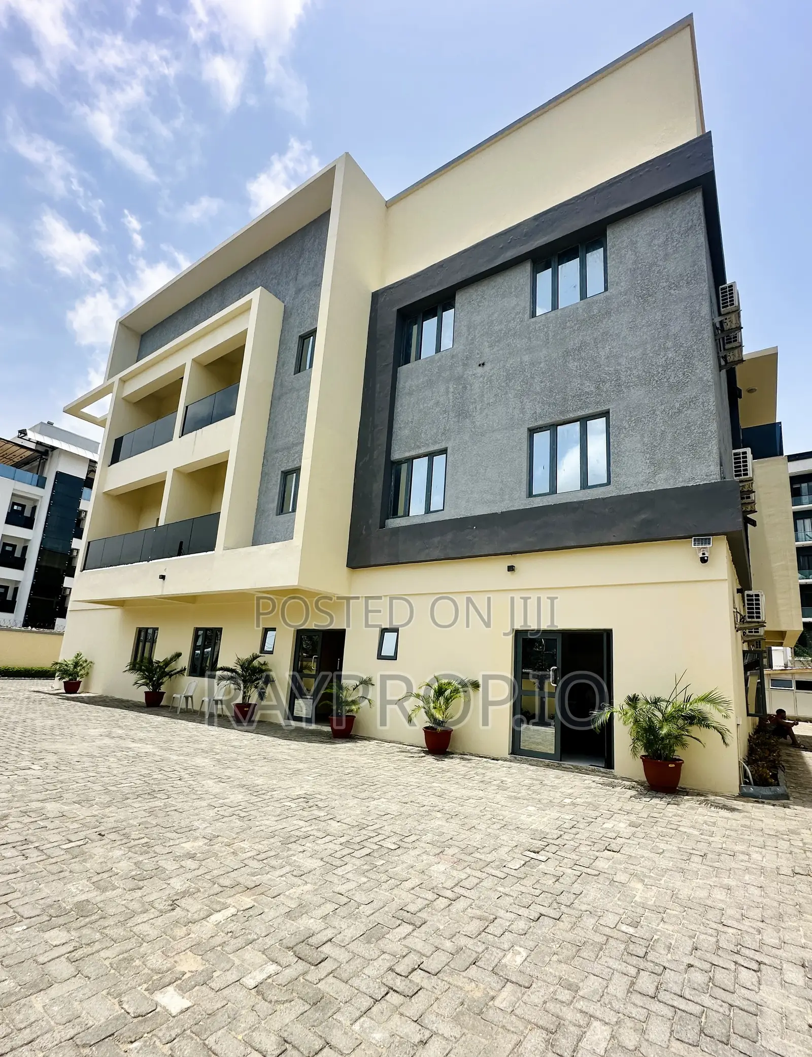 286686tn - 2 Bedroom Shortlet in Lekki Phase 1 in Lekki Phase 1