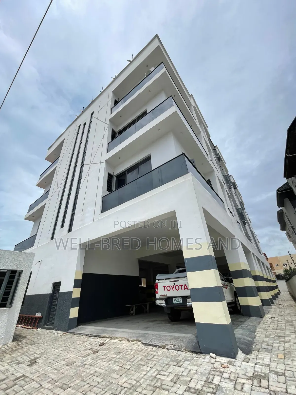 2bdrm Apartment in Igbo Efon, Lekki, for sale in Lekki