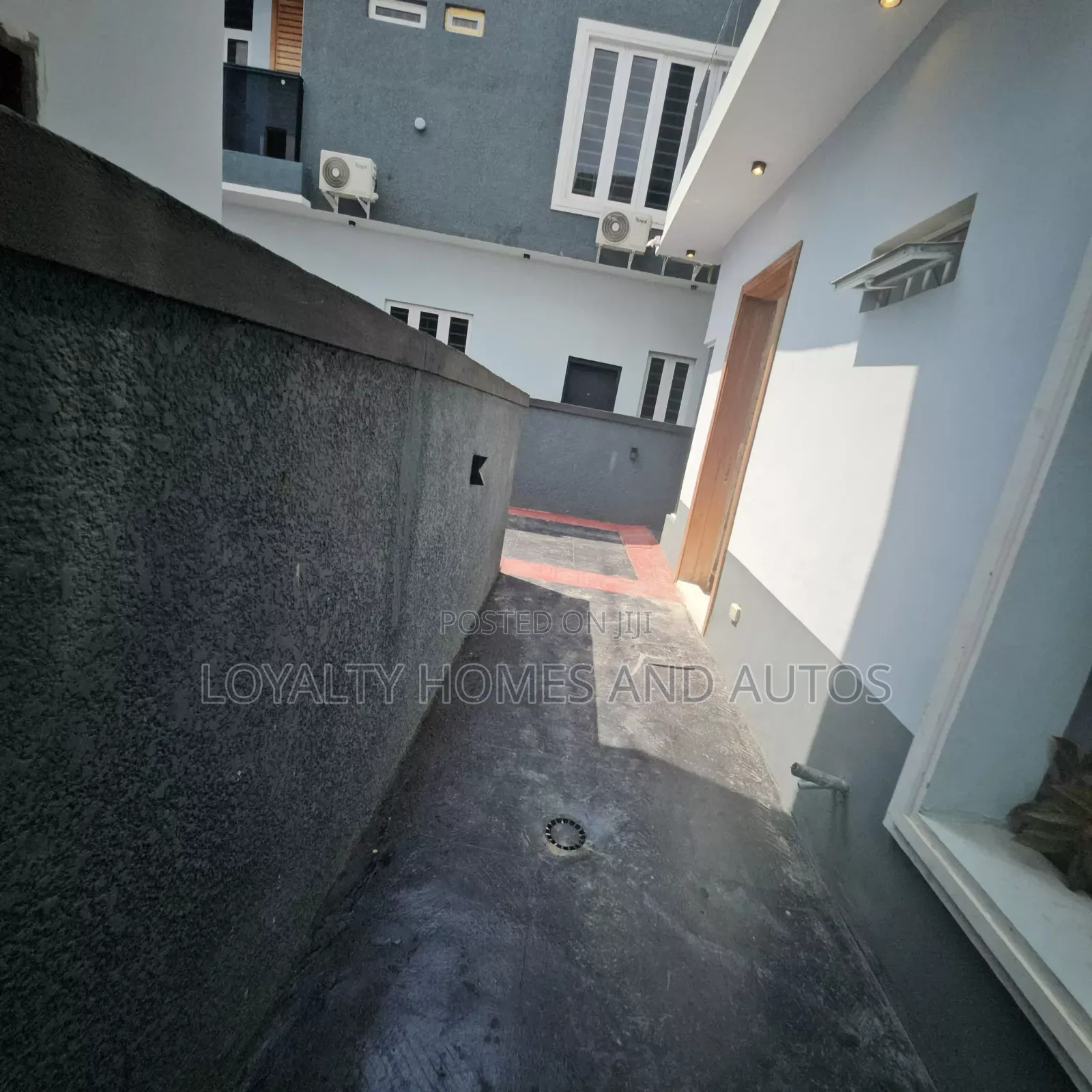 Furnished 4bdrm Duplex in Opebi Ikeja Lagos for sale in Opebi