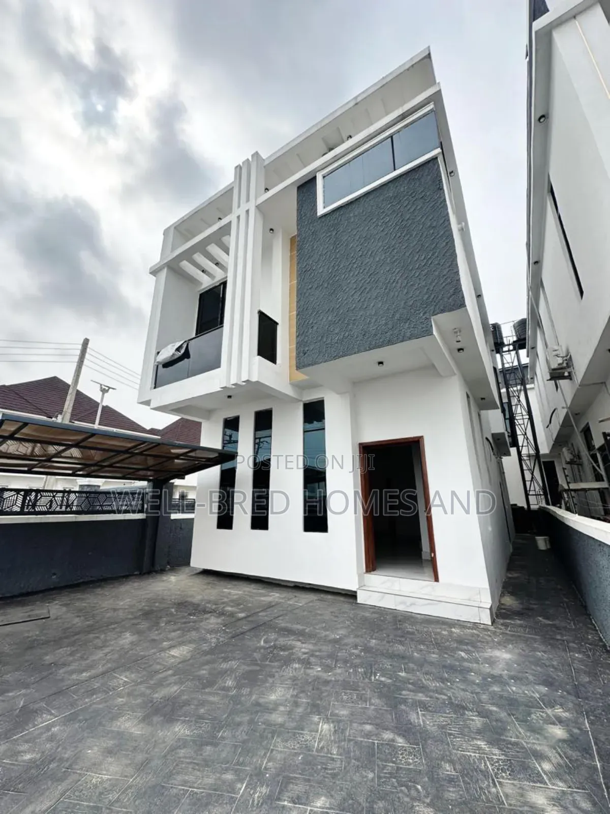 4bdrm Duplex in Lekki for sale in Lekki