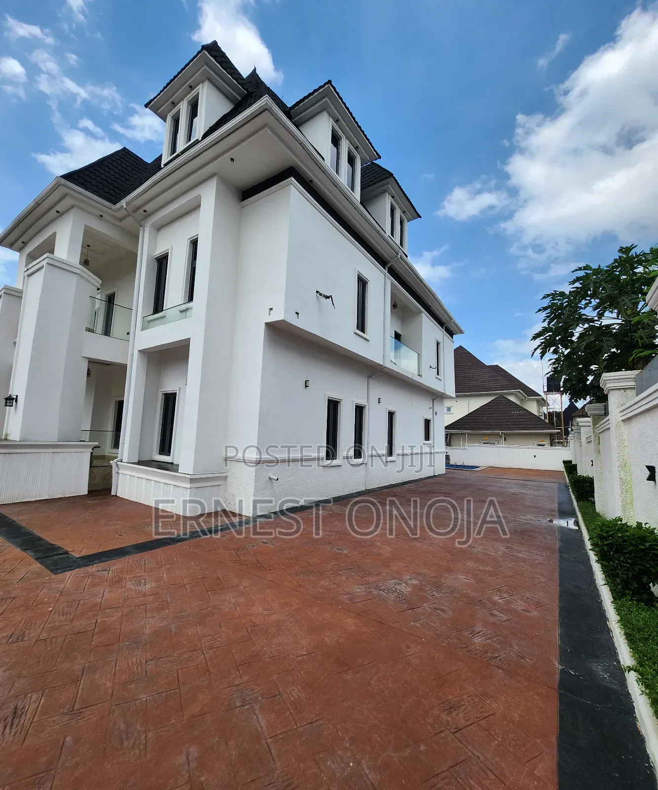 6bdrm Mansion in Efab, Gwarinpa for sale in Gwarinpa