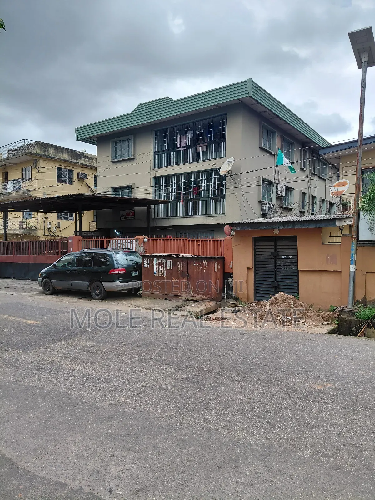 Furnished 3bdrm Block of Flats in Anifowose Community for sale in Airport Road / Ikeja
