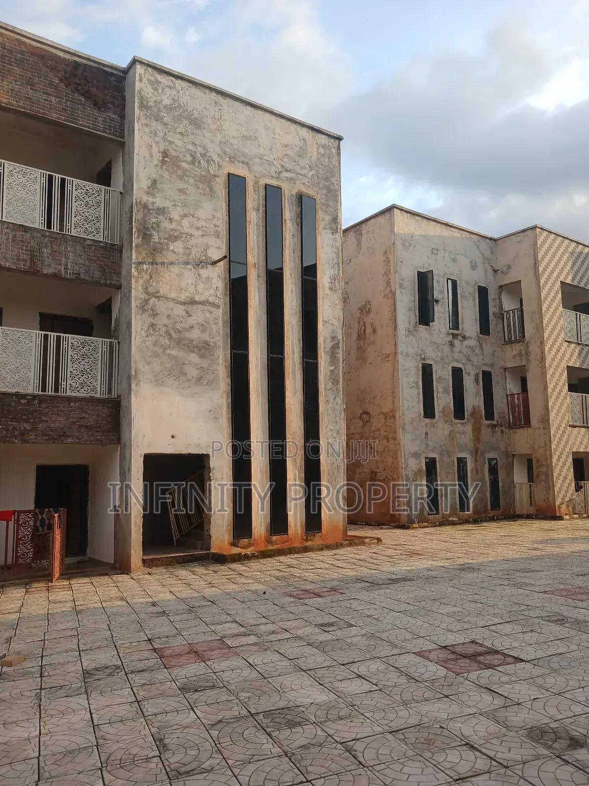 2bdrm Apartment in Ugbor Amagba Estate, Benin City for sale in Benin City
