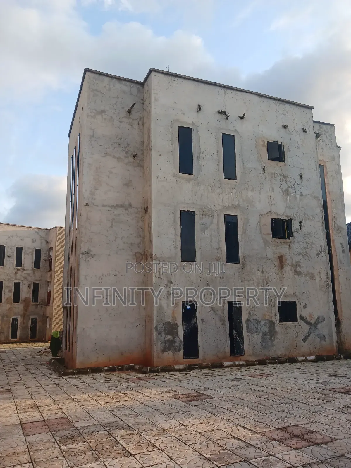 2bdrm Apartment in Ugbor Amagba Estate, Benin City for sale in Benin City