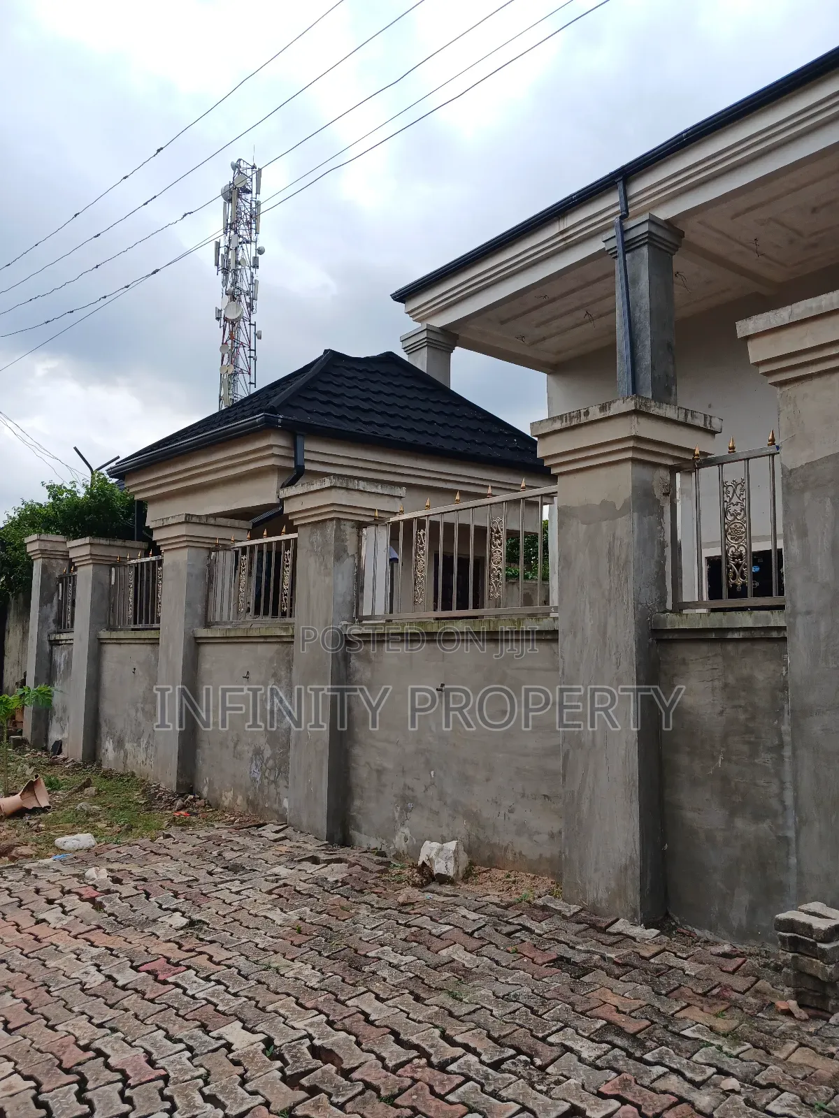 5bdrm Duplex in Etete, Benin City for sale in Benin City