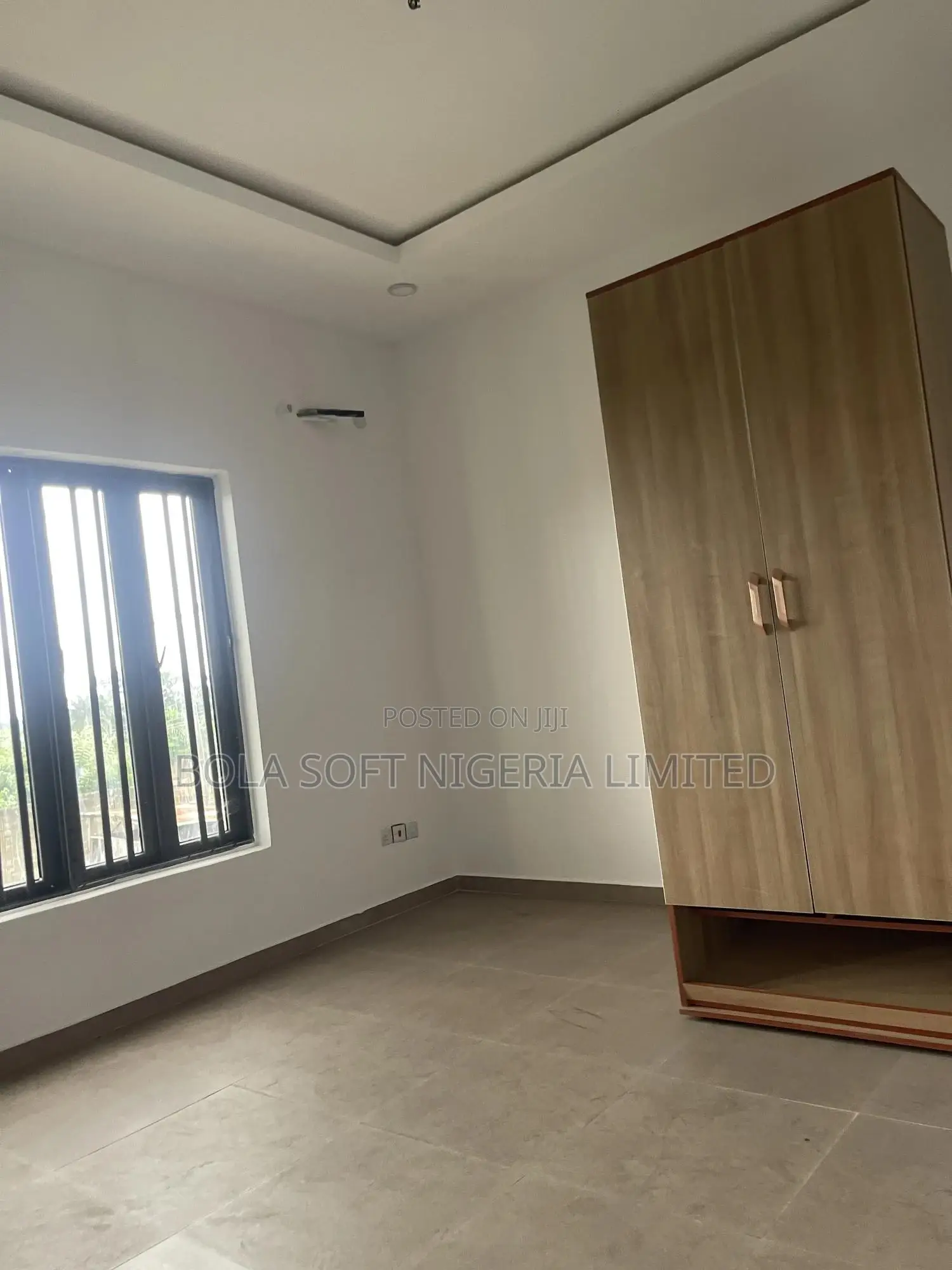 3bdrm Duplex in Moore Plantation Gra for sale in Oluyole
