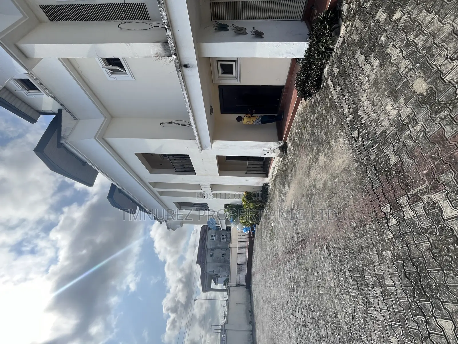 4bdrm Duplex in Lekki Phase 1 for rent in Lekki