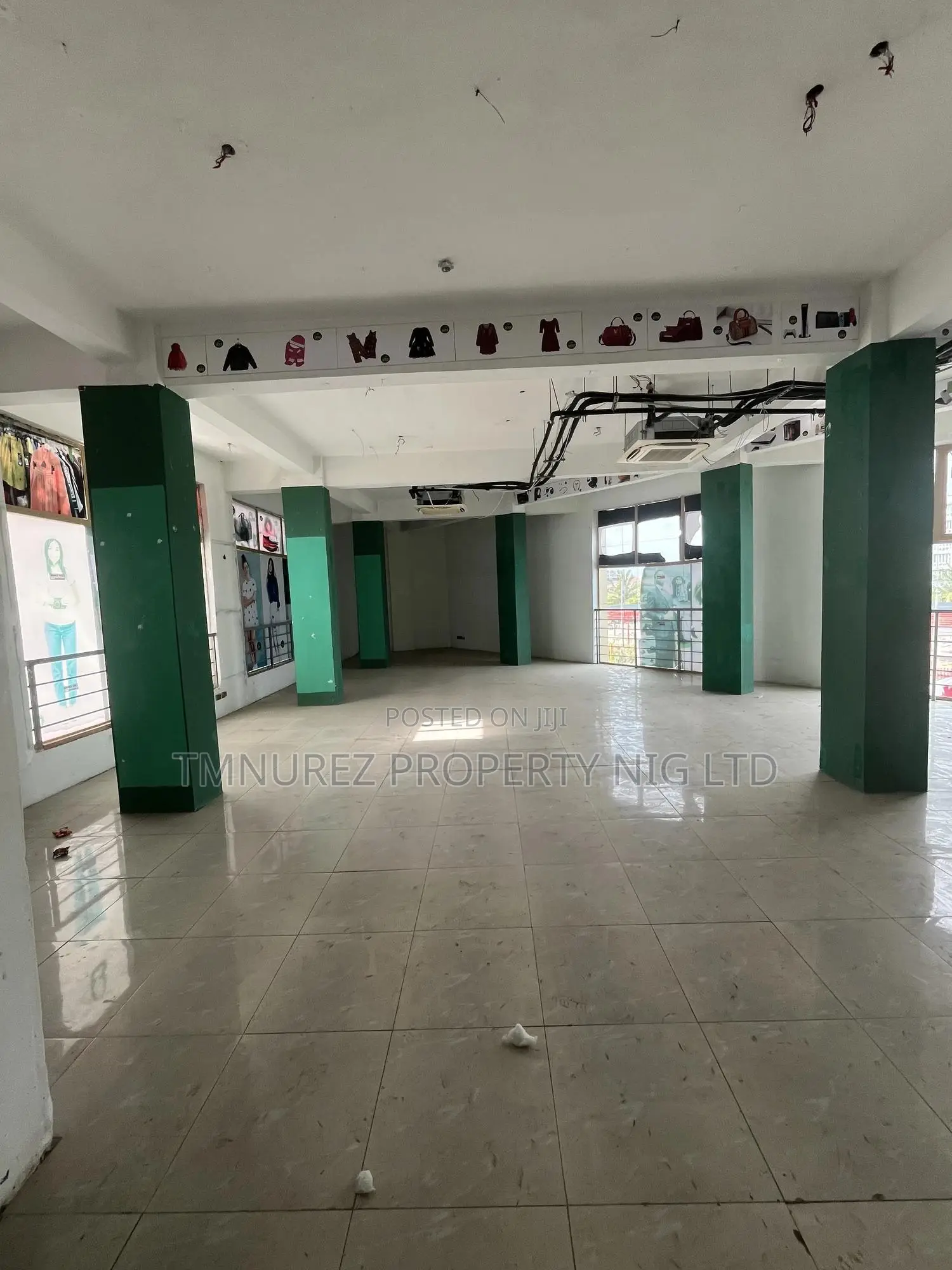 Showroom Shop to Let in Lekki Phase 1