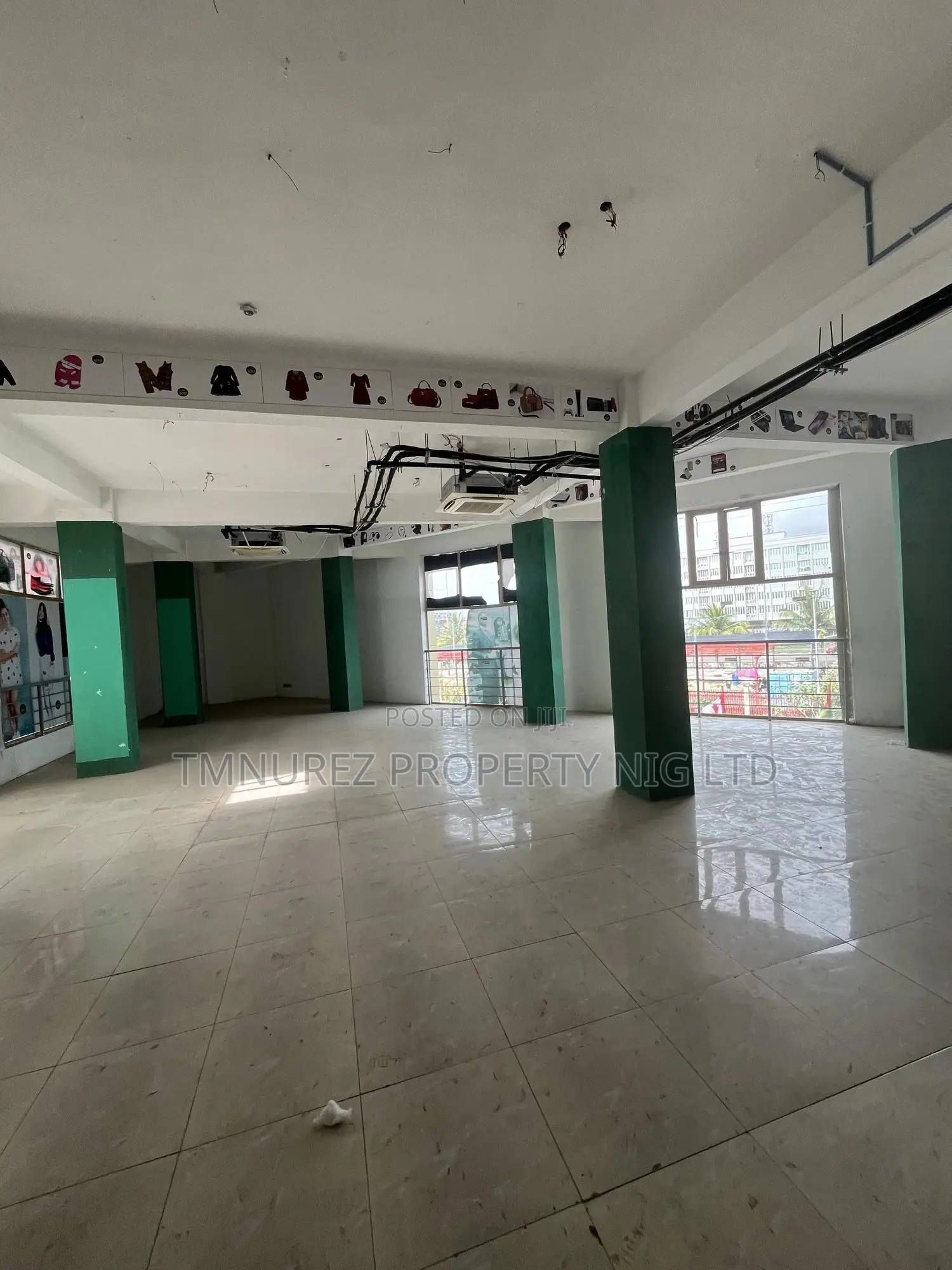 Showroom Shop to Let in Lekki Phase 1