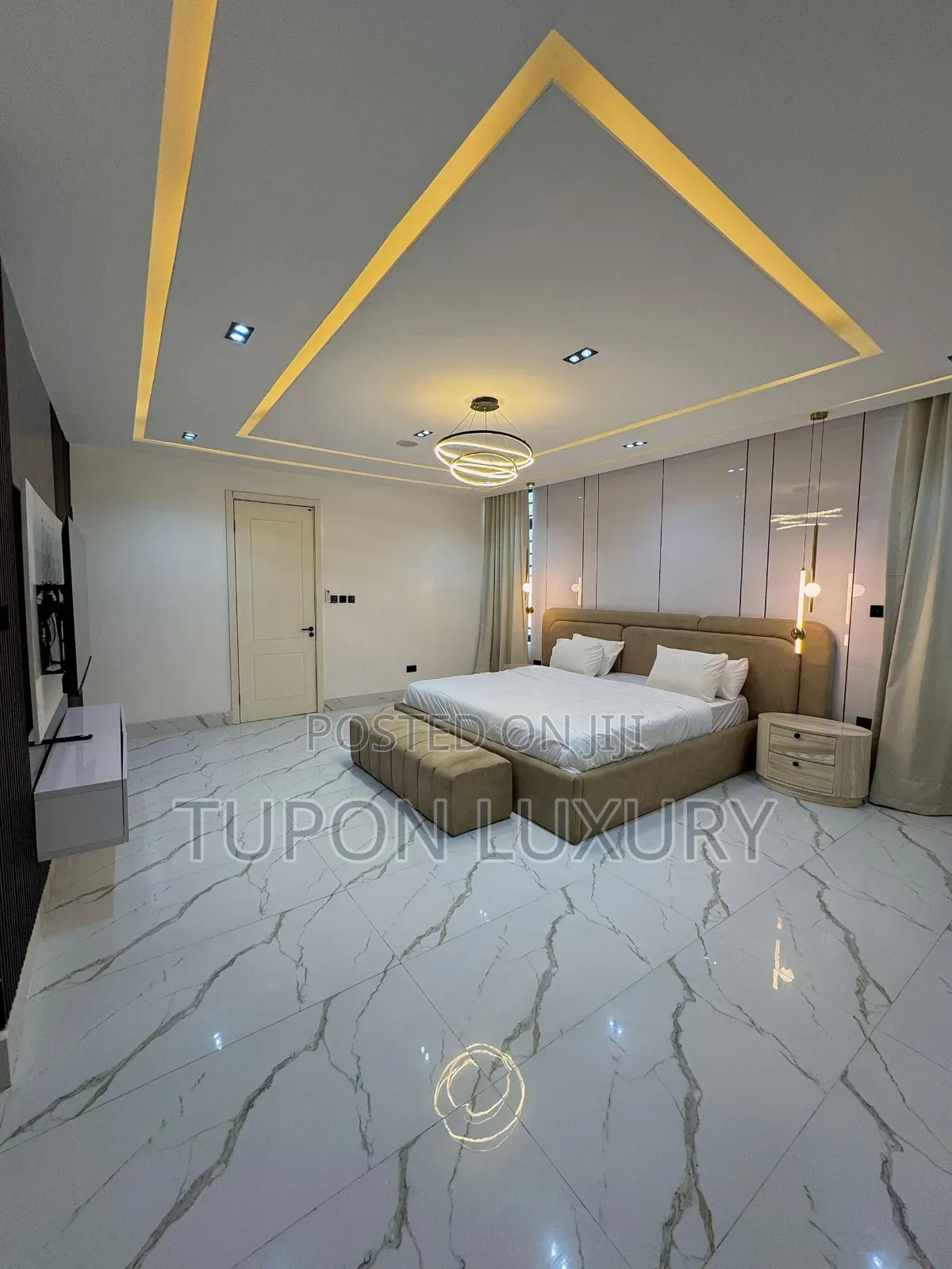 Luxury 6-Bedroom Duplex With Ps5, Snooker, Cinema, Gym Private Pool in Lekki Phase 1