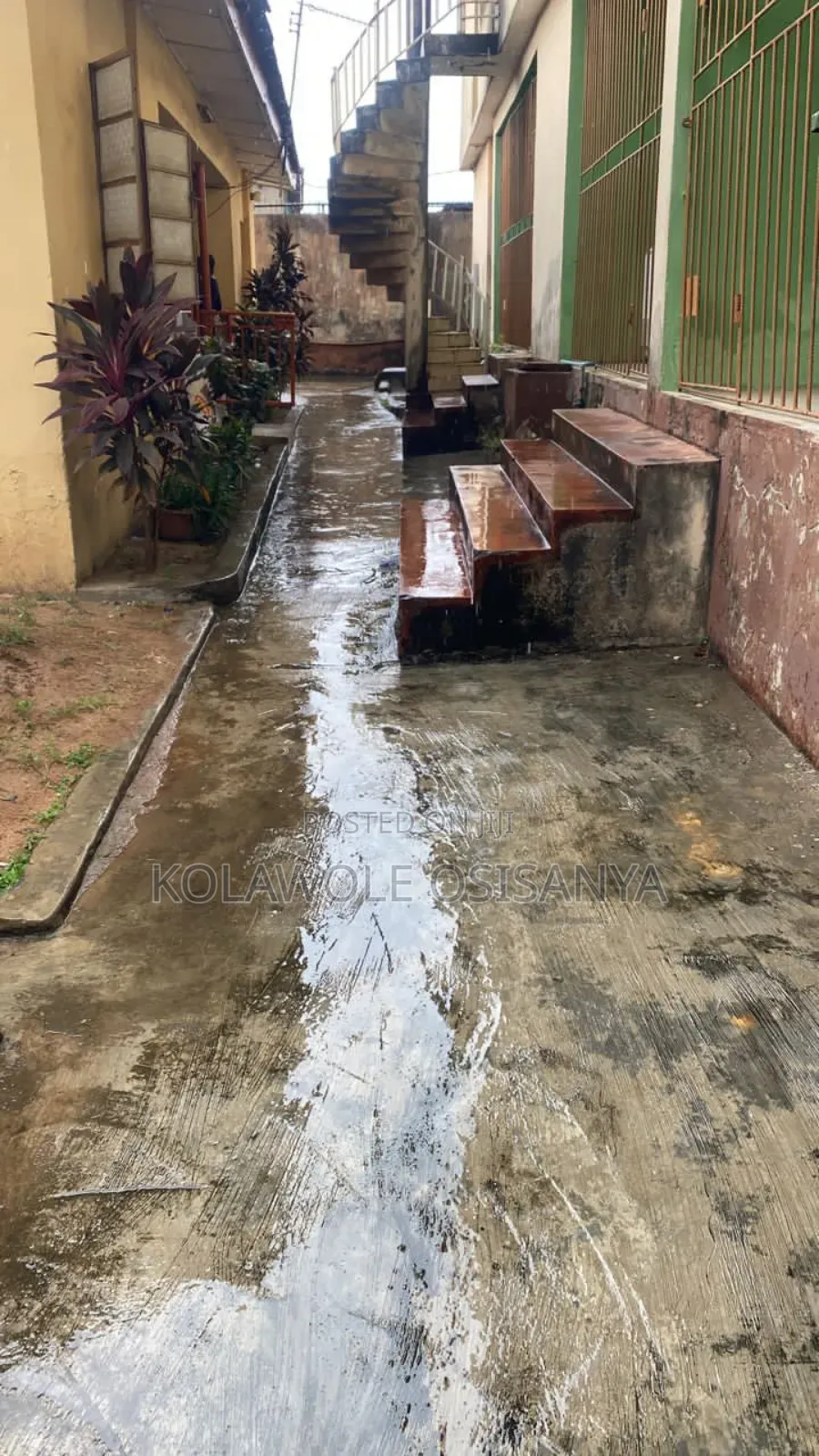 3bdrm Block of Flats in Ejigbo for sale in Ejigbo