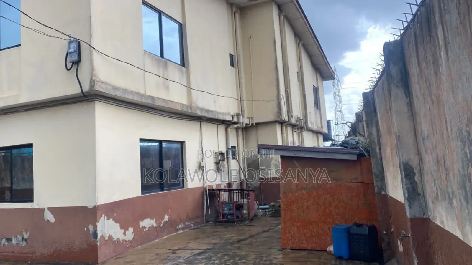 3bdrm Block of Flats in Ejigbo for sale in Ejigbo