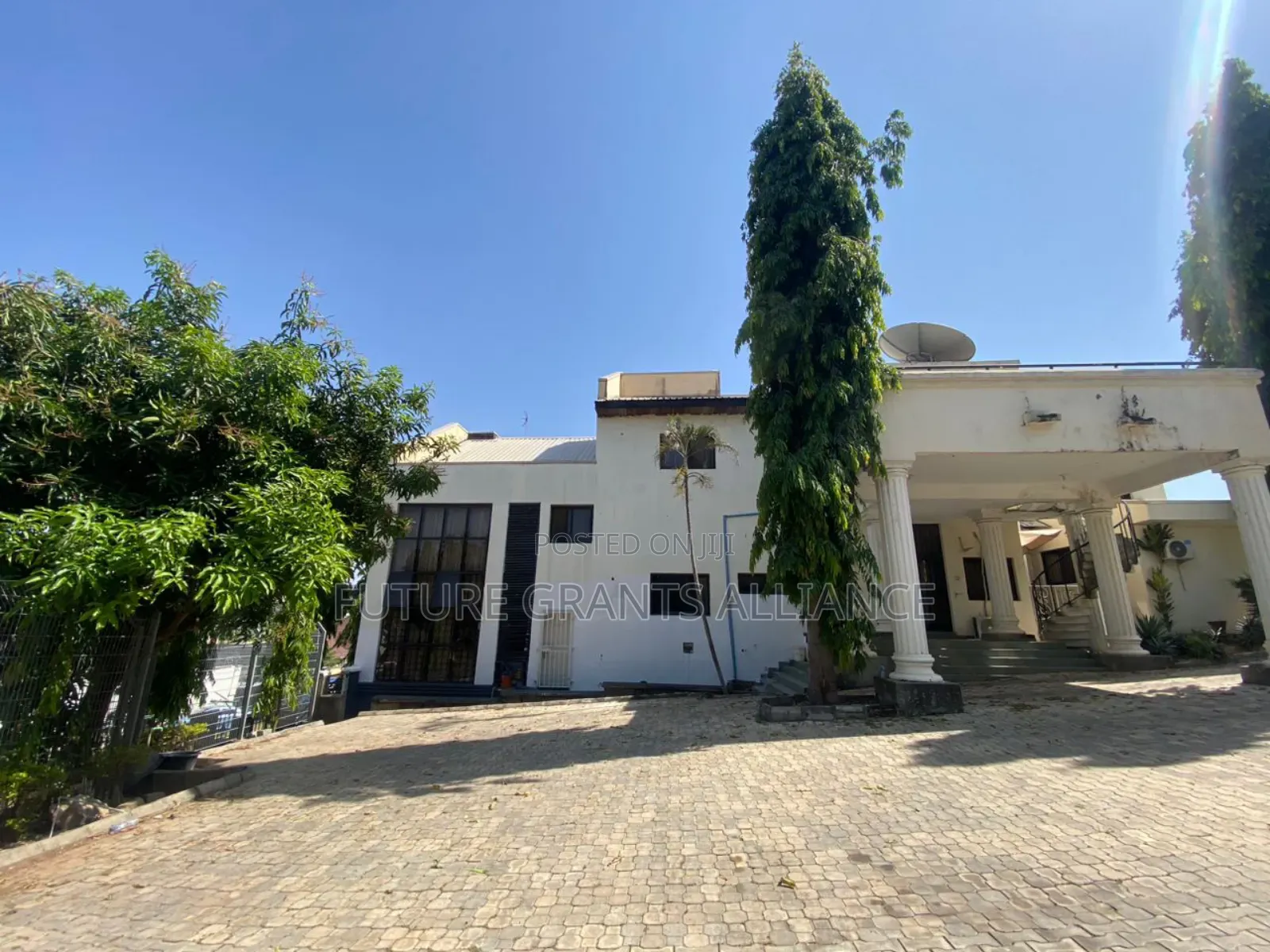 3bdrm Townhouse/Terrace in Asokoro Main for sale in Asokoro