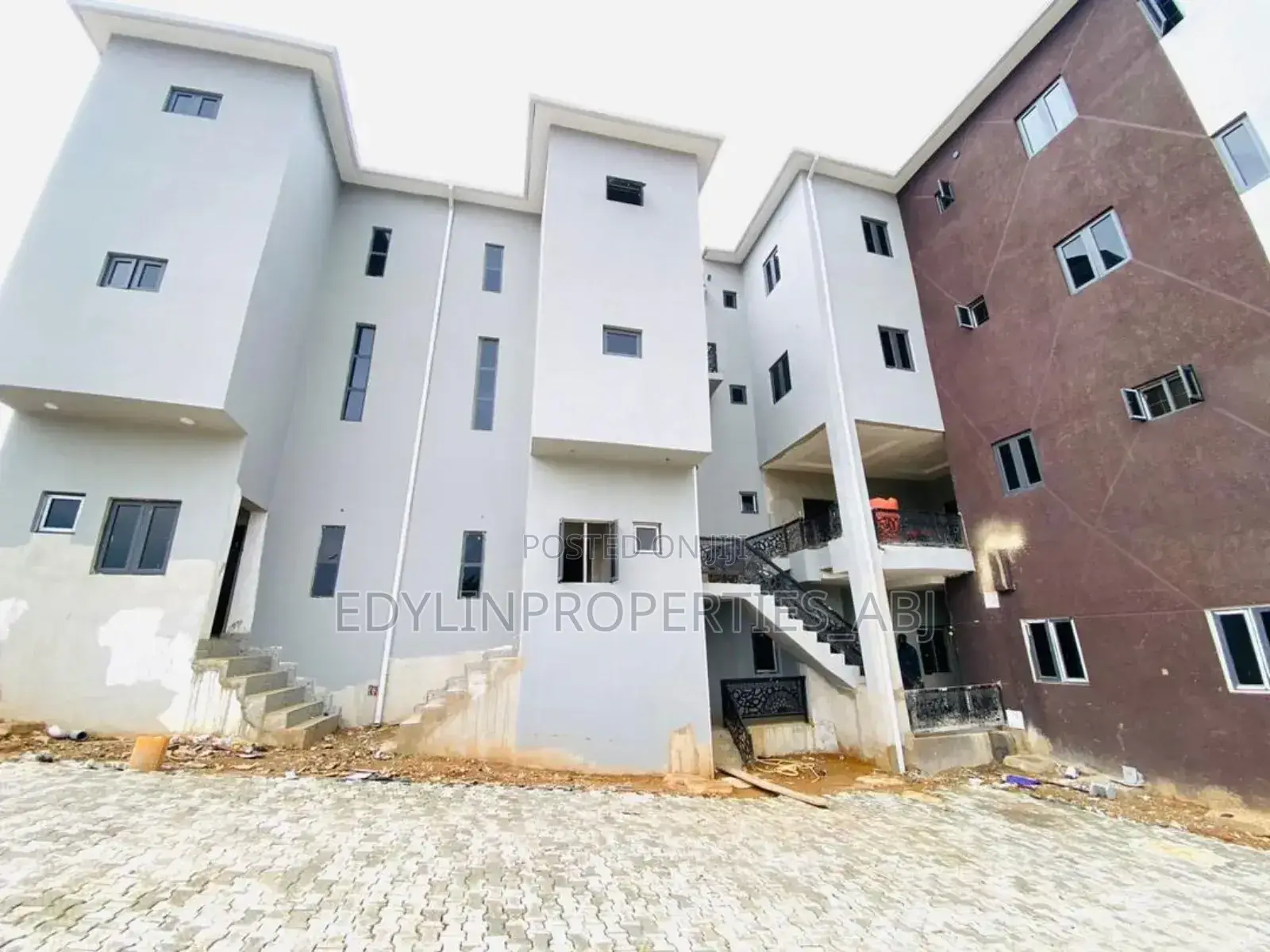 2bedroom Flat 4bedroom Terrace Duplex,Mabushi. FCT Abuja in Mabushi