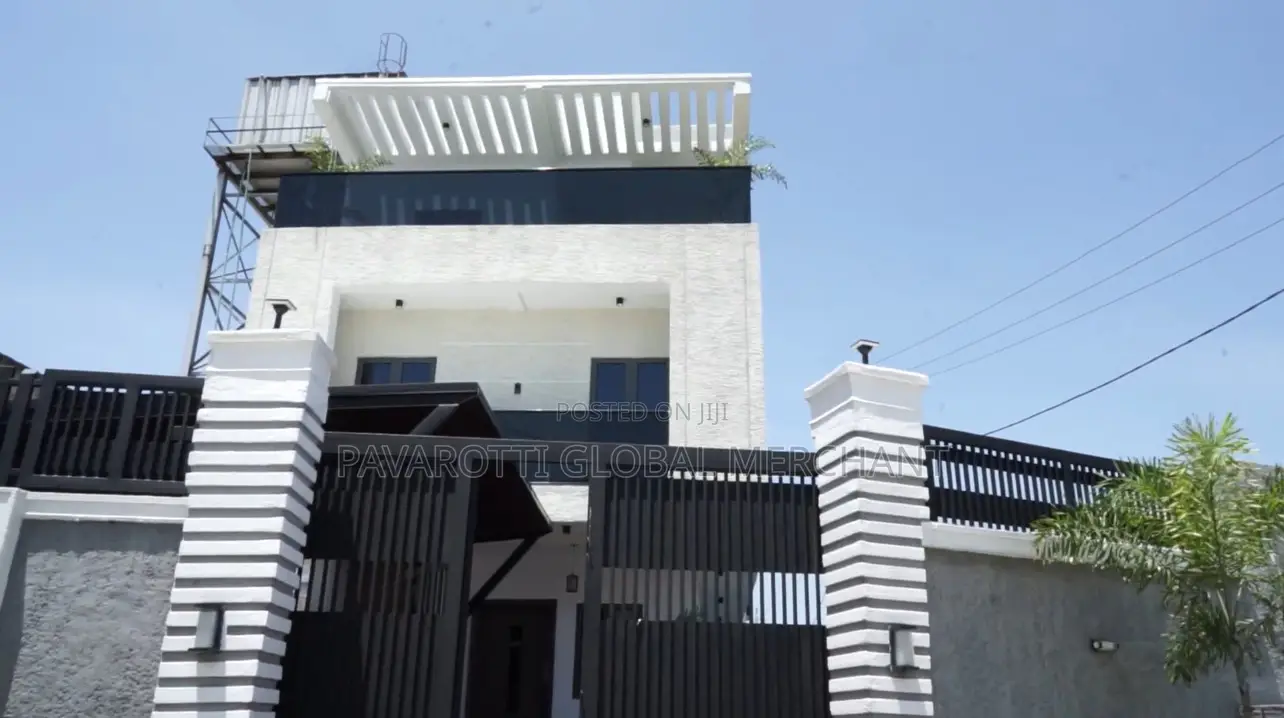 Furnished 4bdrm Duplex in Lekki for sale in Lekki