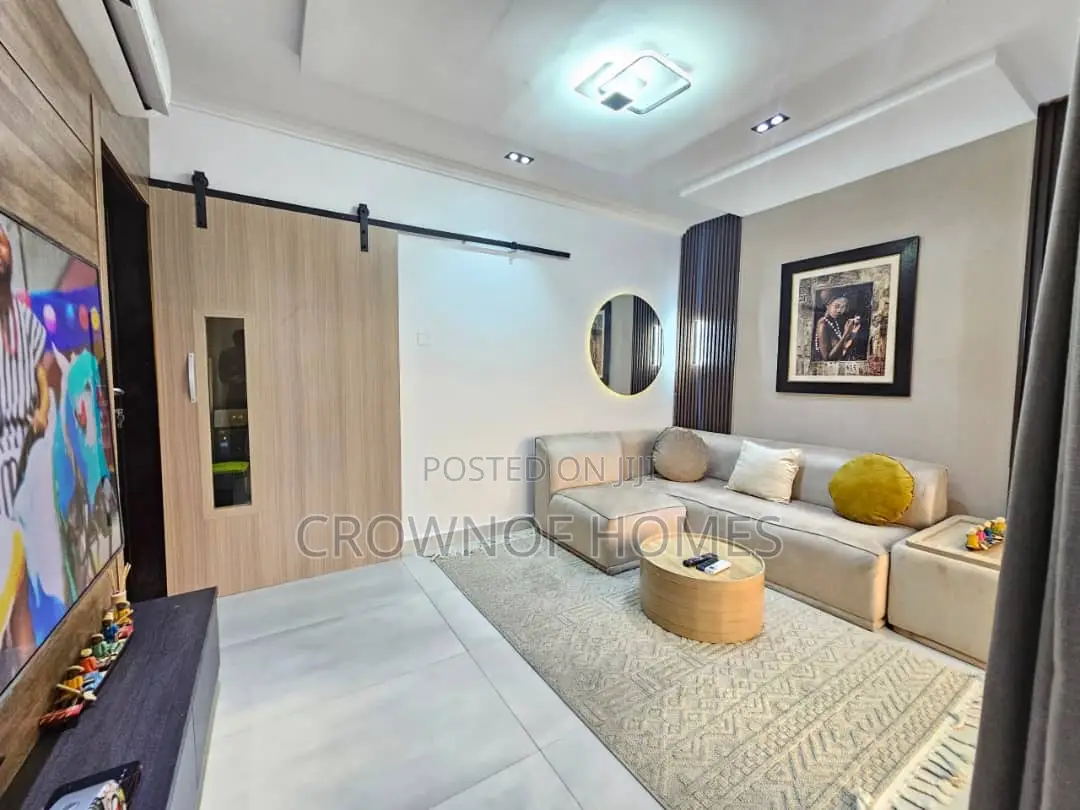 2 Bedroom Service Apartment in Lekki Phase 1