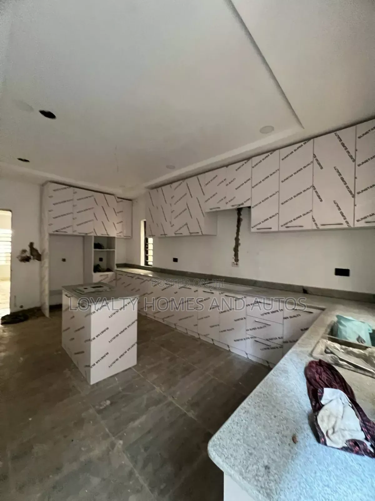 Furnished 4bdrm Duplex in Allen Ikeja for sale in Allen Avenue