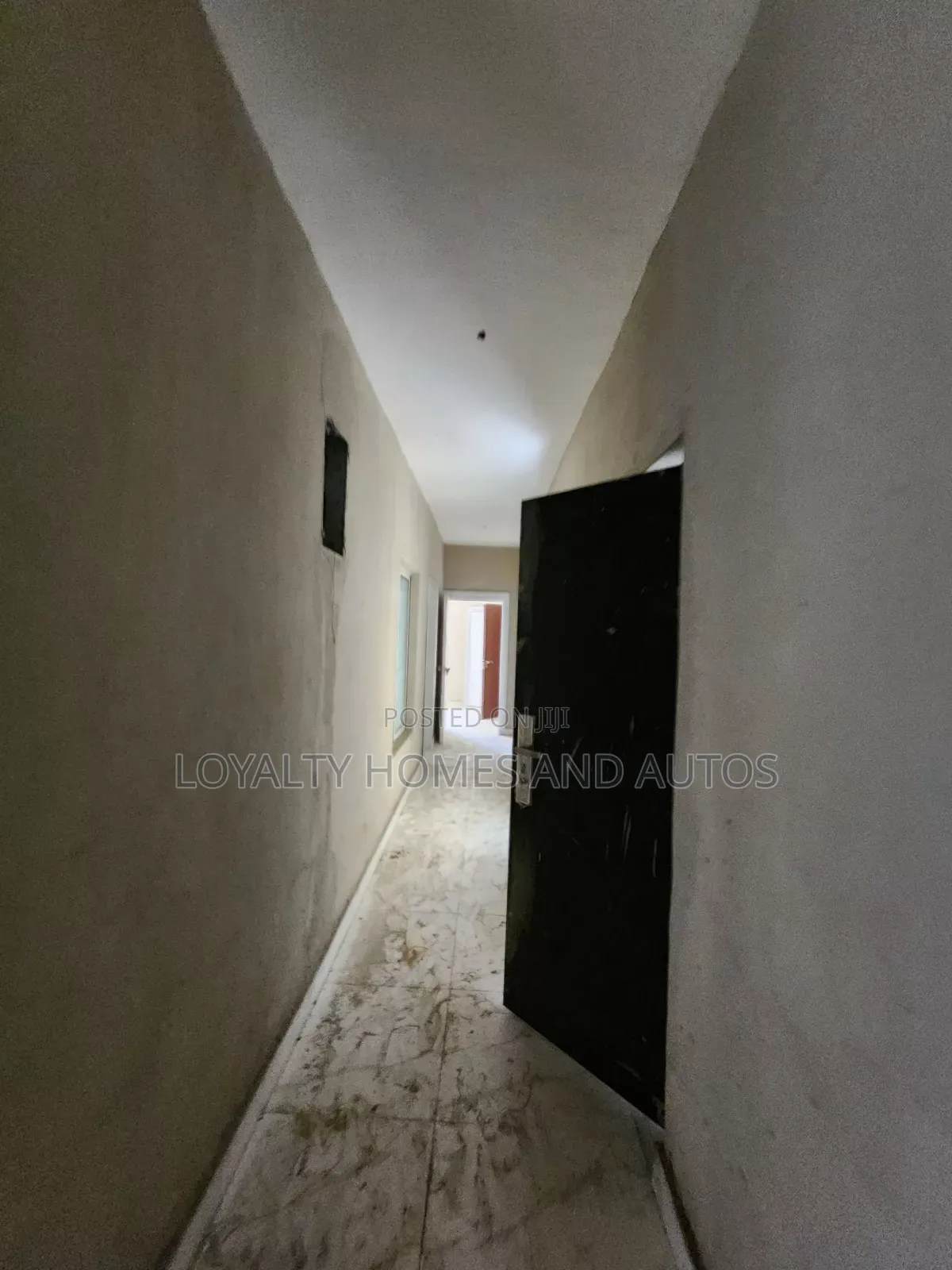Furnished 3bdrm Block of Flats in Off.Ogunlanu Drive. for sale in Surulere