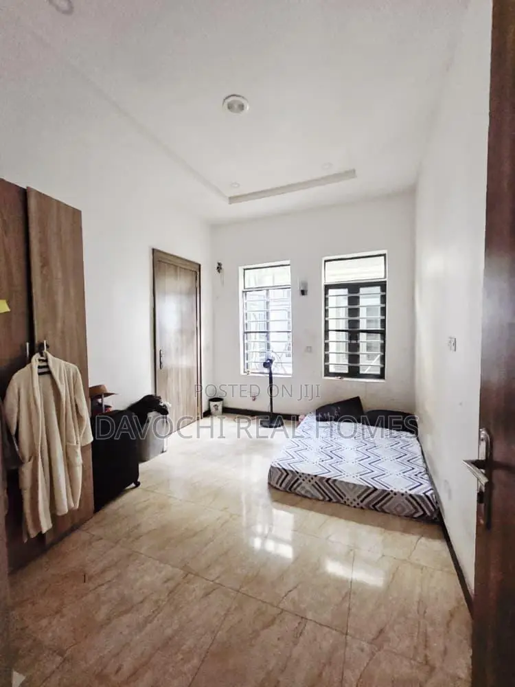 4bdrm Duplex in Orchid Road, Lekki Phase 2 for rent in Lekki Phase 2