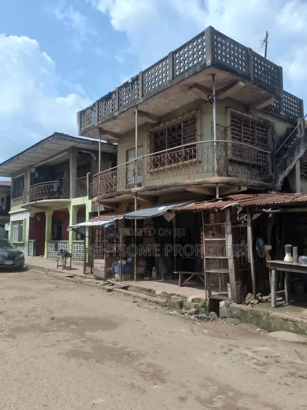 16bdrm House in Oke Ado, Oluyole for sale in Oluyole