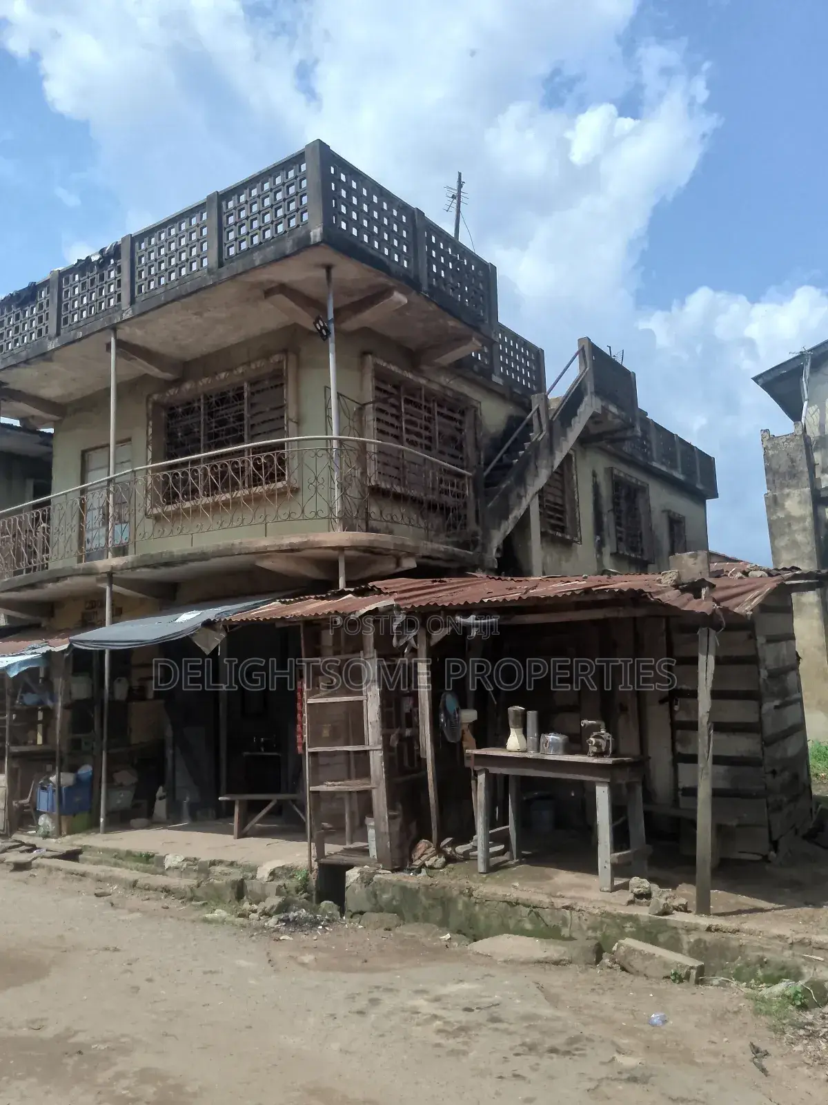 16bdrm House in Oke Ado, Oluyole for sale in Oluyole