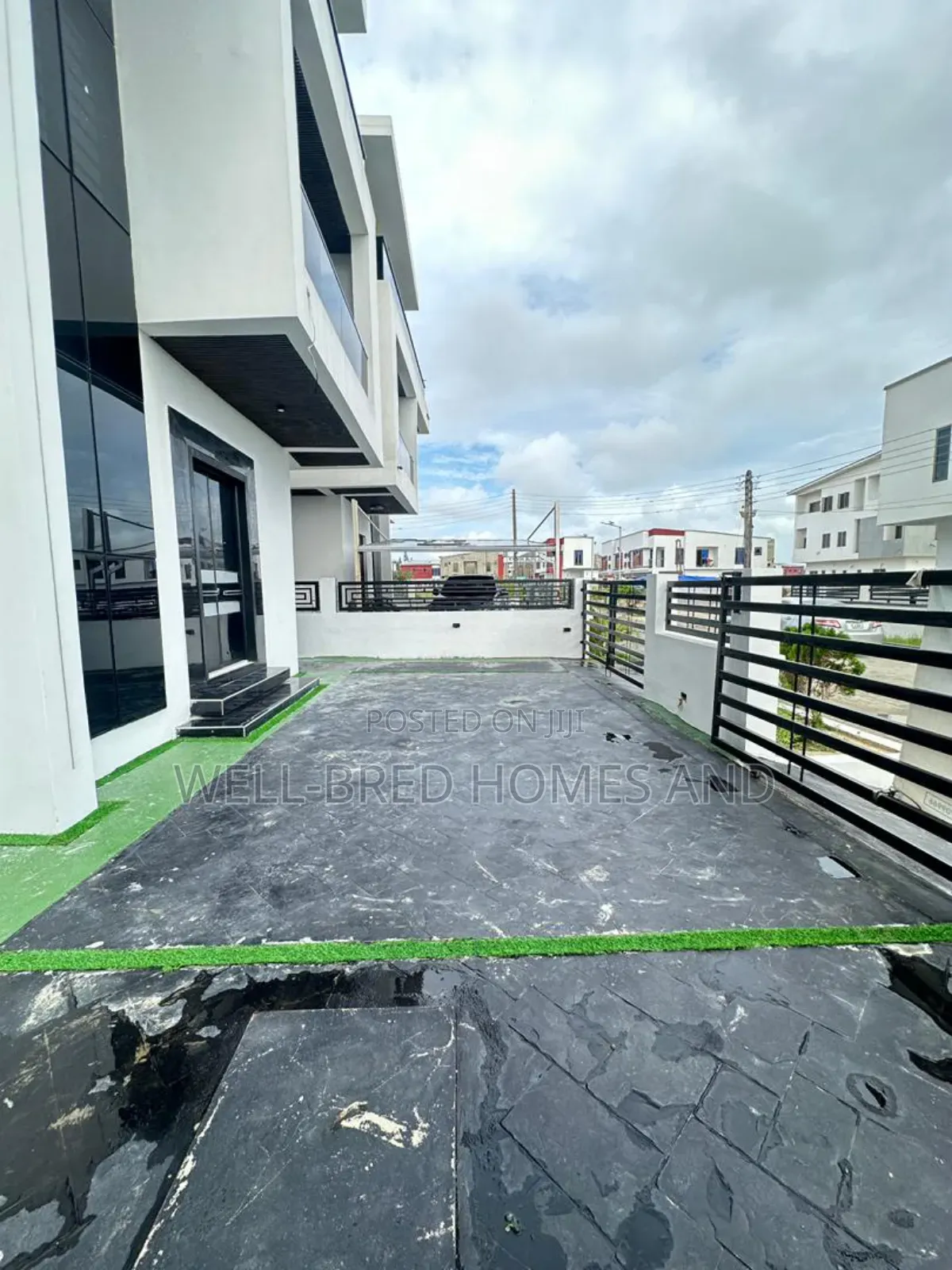 4bdrm Duplex in Orchid Lekki Lagos for sale in Lekki