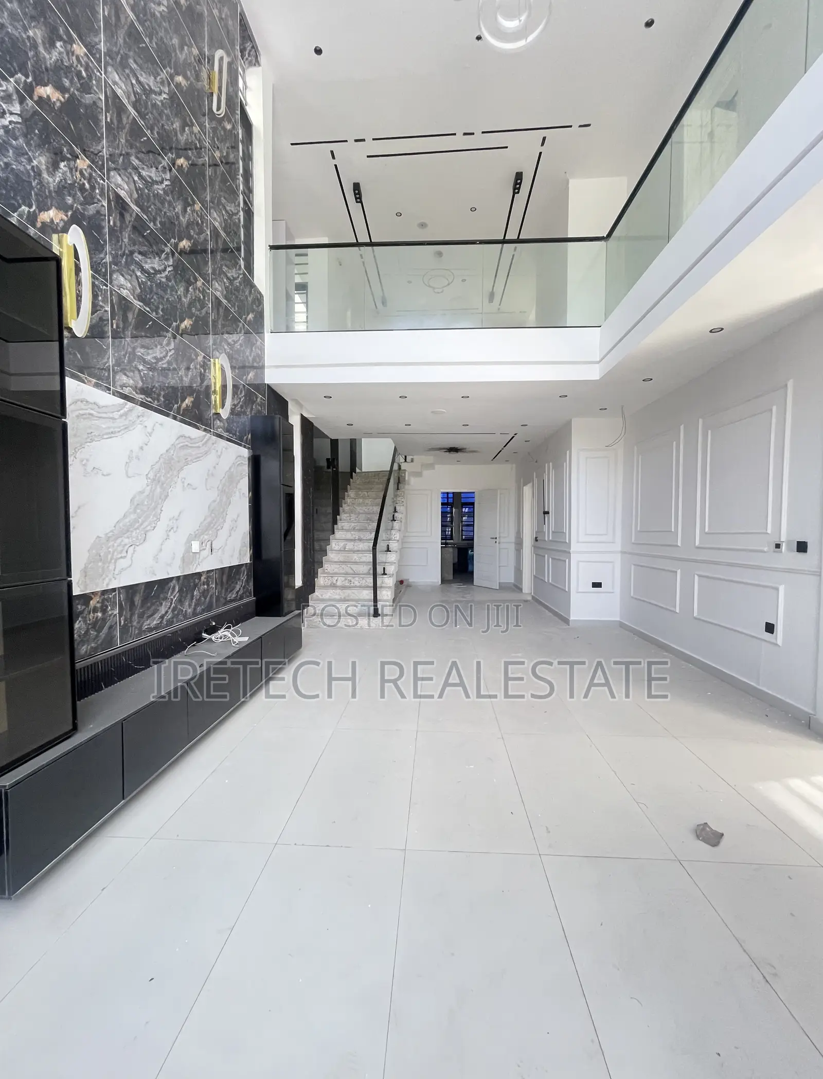 5bdrm Duplex in Megamound Estate for sale in Lekki