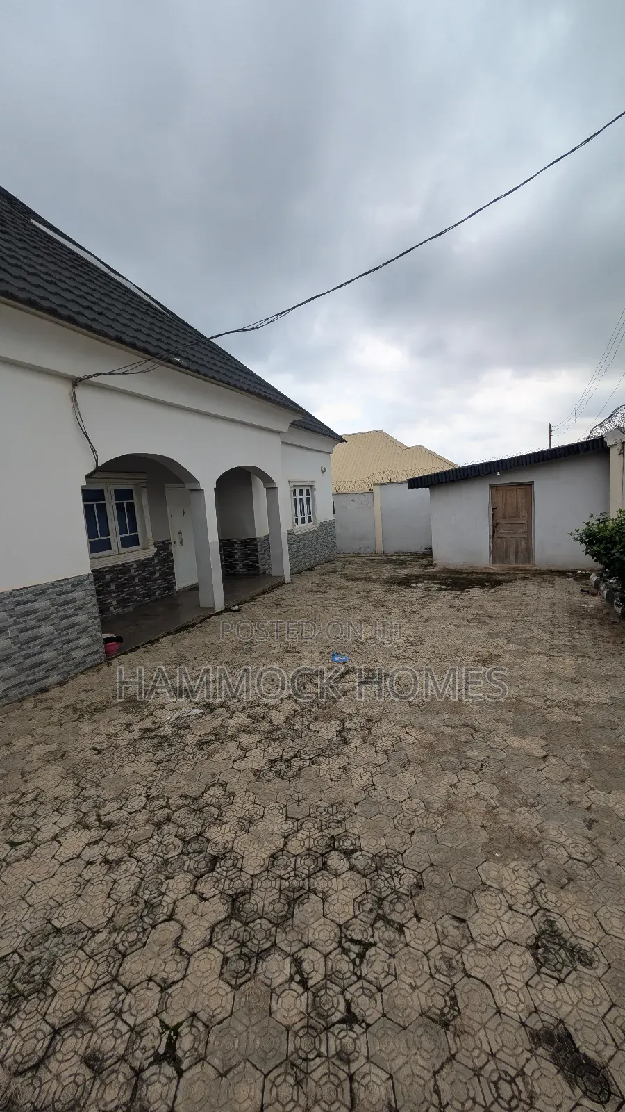 4bdrm Bungalow in Joy Estate, Akobo for sale in Akobo