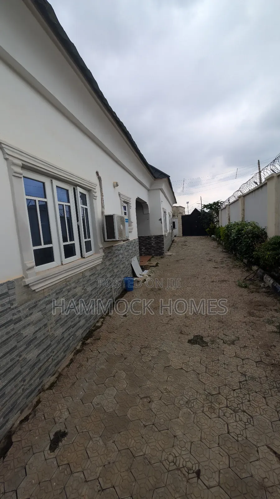 4bdrm Bungalow in Joy Estate, Akobo for sale in Akobo