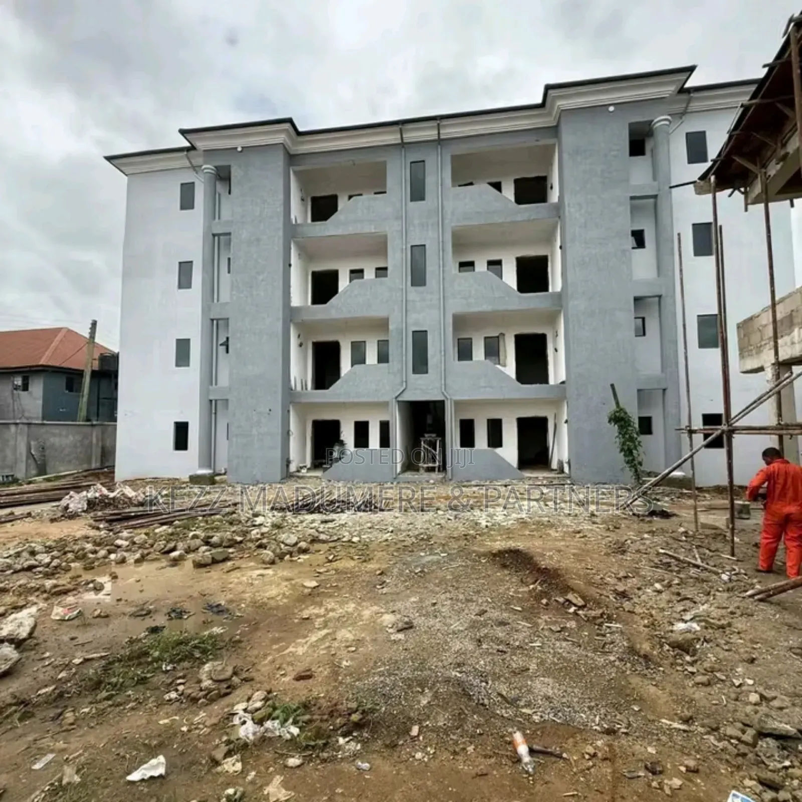 2bdrm Apartment in Elelenwo , Port for sale in Elelenwo