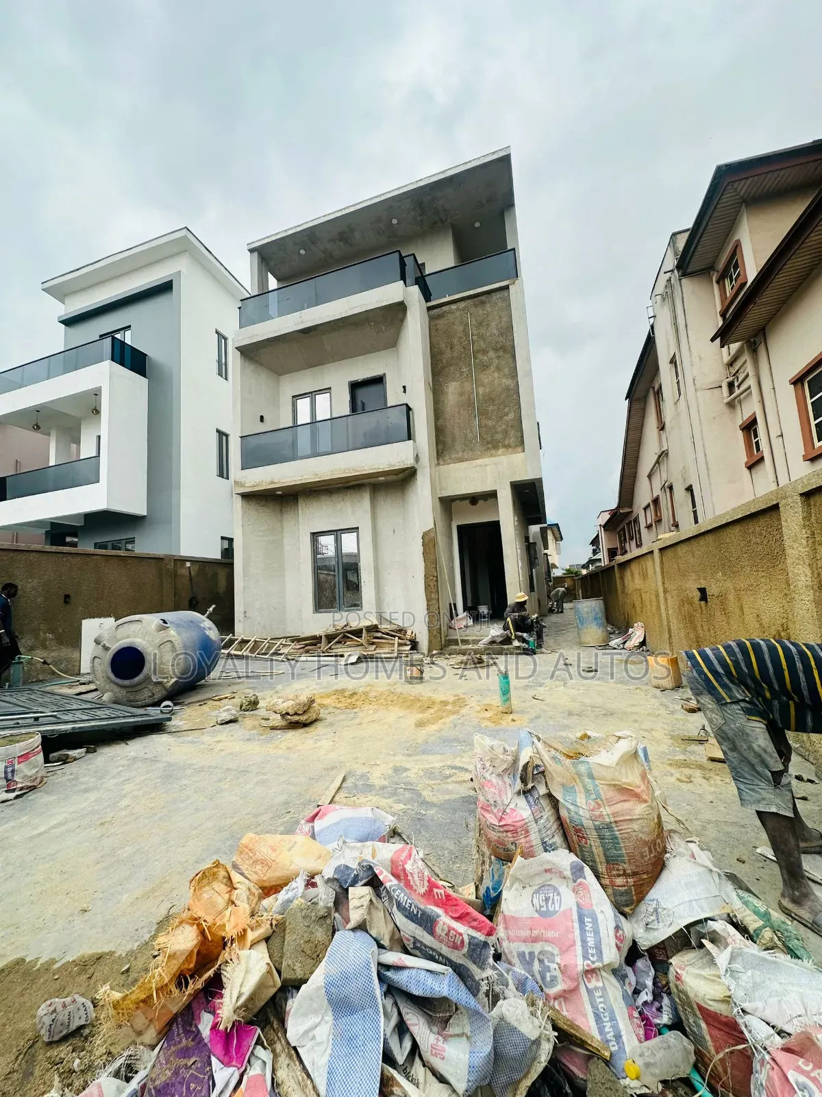 Furnished 7bdrm Duplex in Magodo Phase 2 for sale in GRA Phase 2 Shangisha