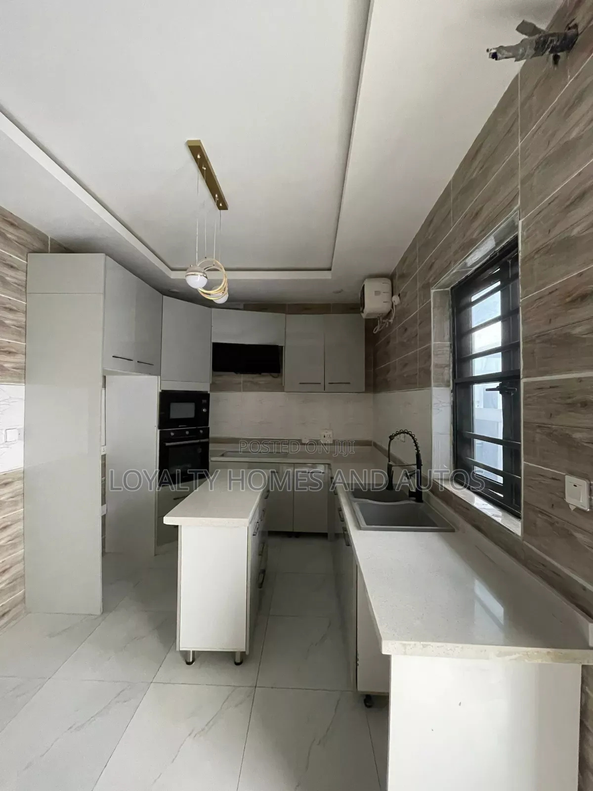Furnished 4bdrm Duplex in Lekki Phase 1 for sale in Lekki Phase 1