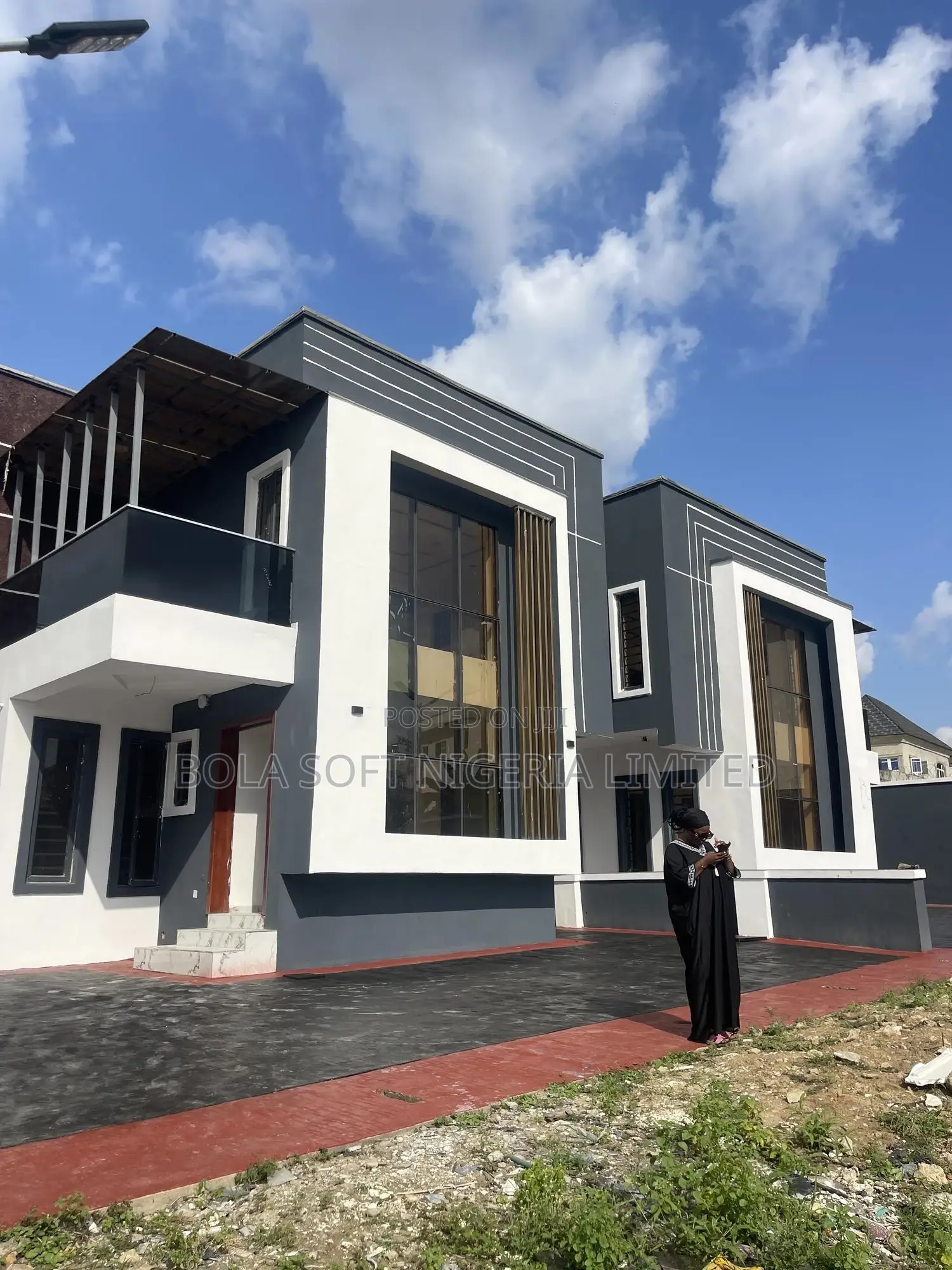 4bdrm Duplex in Chief Lateef Oyelade for sale in Oluyole