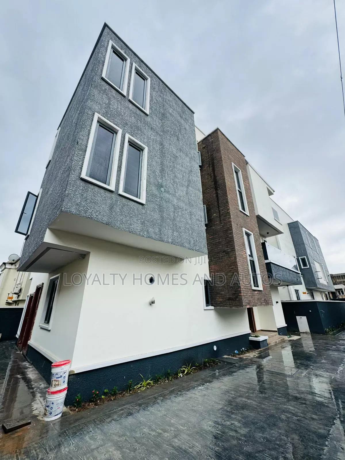 Furnished 5bdrm Duplex in Adeniyi Jones Ikeja for sale in Ikeja