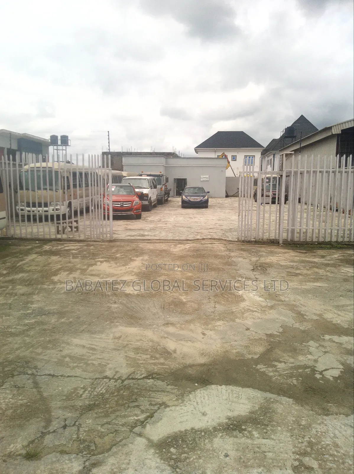 Car Stand Available for Business Partnership in Aiyeteju