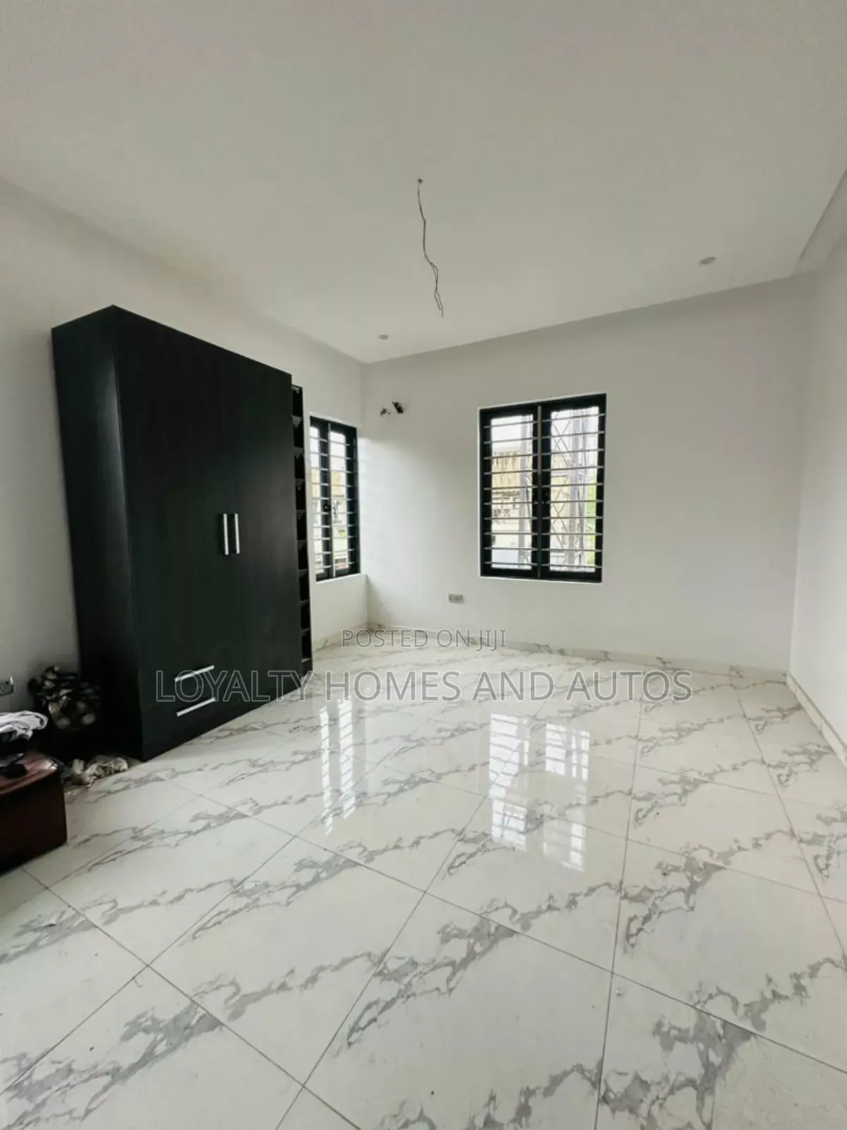 Furnished 4bdrm Duplex in Ikeja Gra for sale in Ikeja GRA