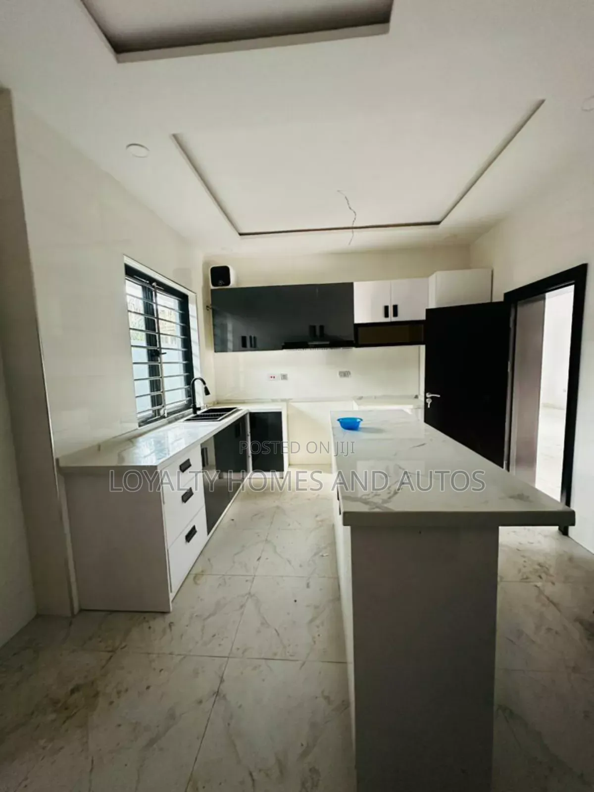 Furnished 4bdrm Duplex in Ikeja Gra for sale in Ikeja GRA