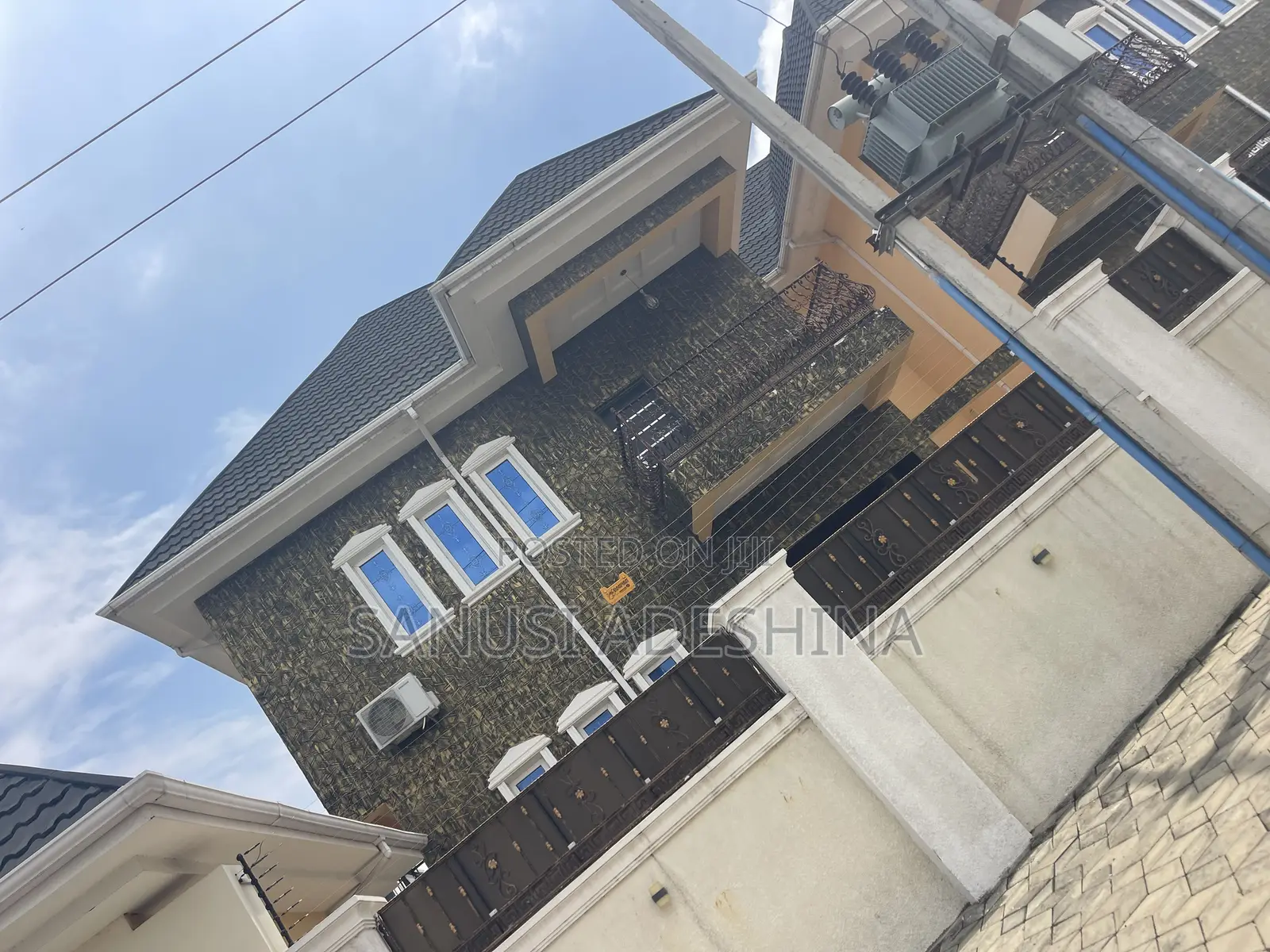 5bdrm Duplex in Jahi Gilmore Fct for rent in Jahi