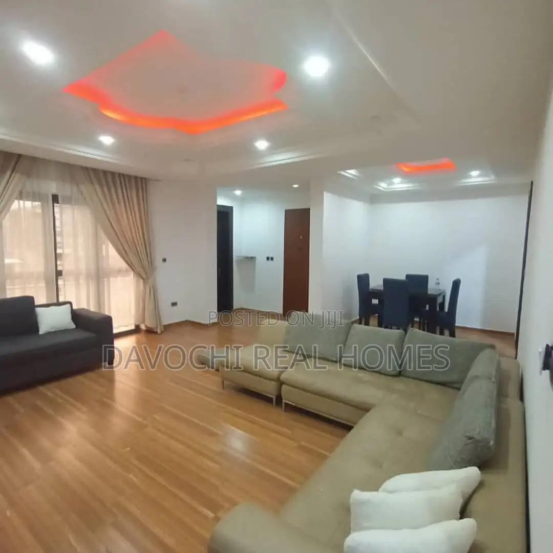 3bdrm Apartment in Lekki Right for rent in Lekki Phase 2