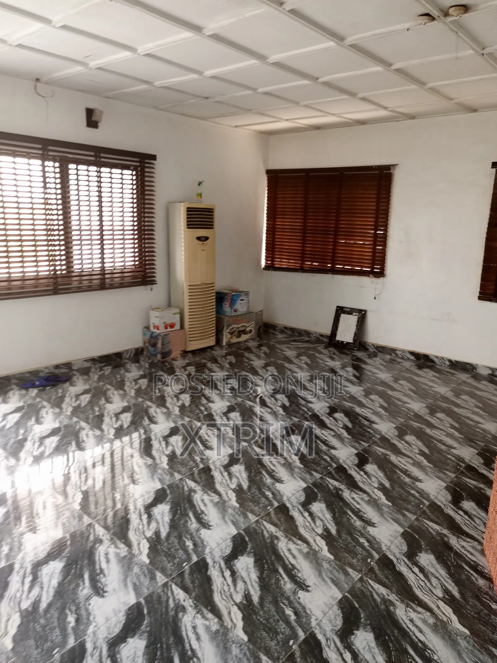 5bdrm House in Omole Phase 1 for sale in Omole Phase 1