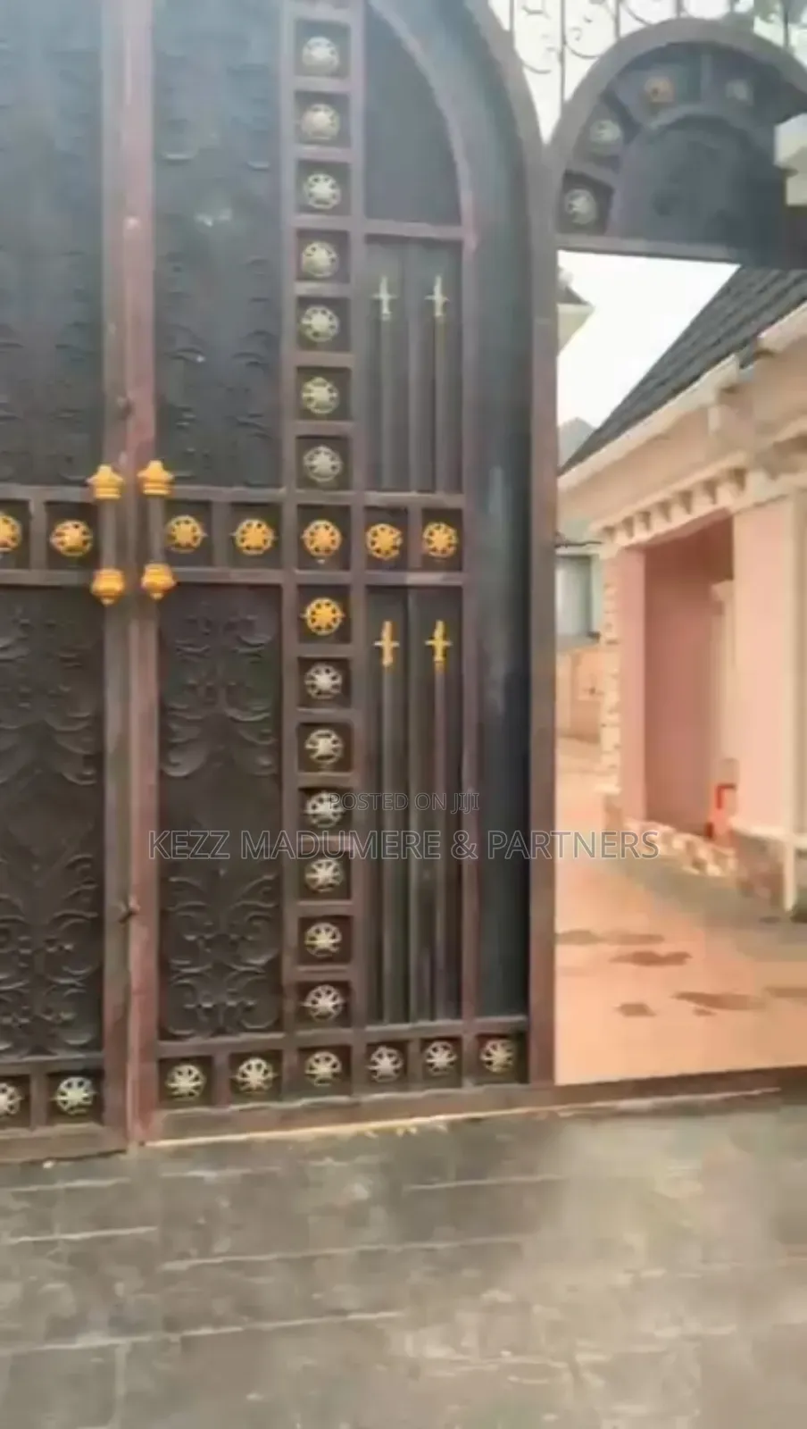 6bdrm Duplex in Naze, Owerri , Imo for sale in Owerri