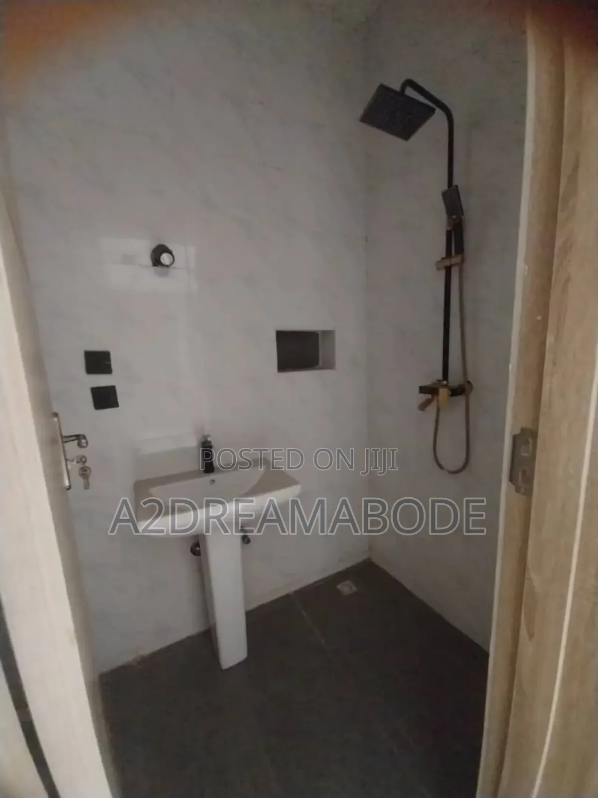 4bdrm Duplex in Opic, Isheri North for sale in Isheri North