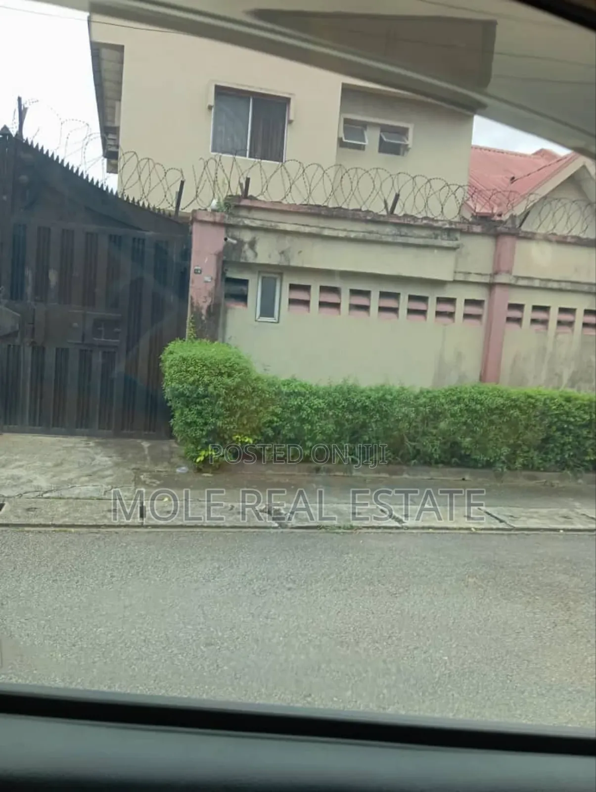 1,400 Plot Great Location Jibowu Yaba in Jibowu