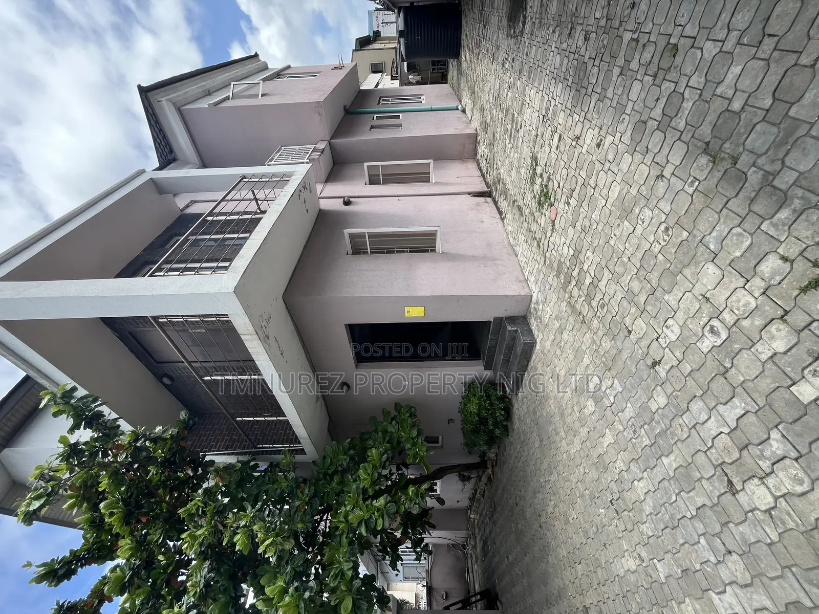 4bdrm Duplex in Lekki Phase 1 for rent in Lekki