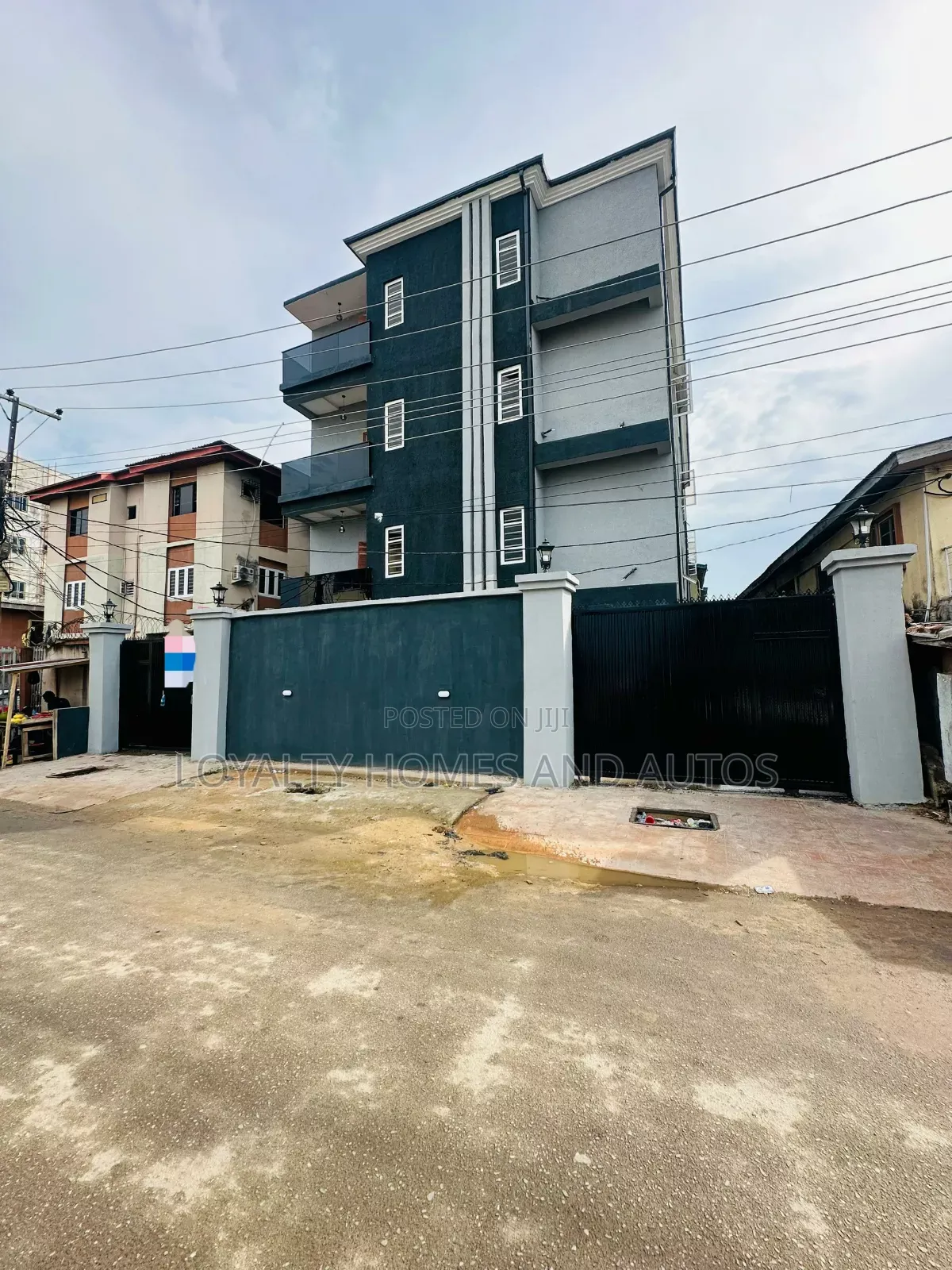 Furnished 2bdrm Apartment in Ikeja Lagos for sale in Ikeja