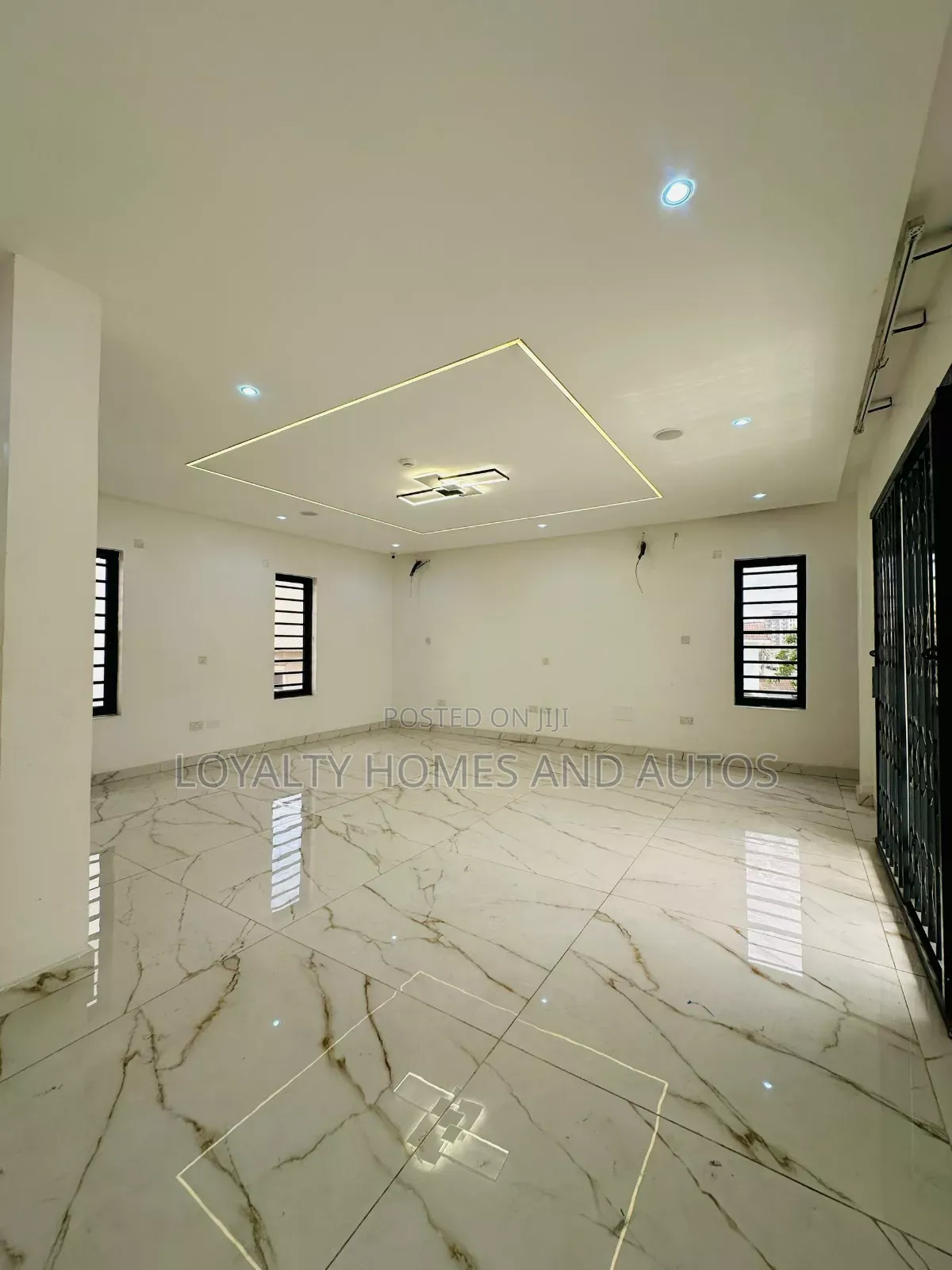 Furnished 3bdrm Apartment in Ikeja Lagos for sale in Ikeja