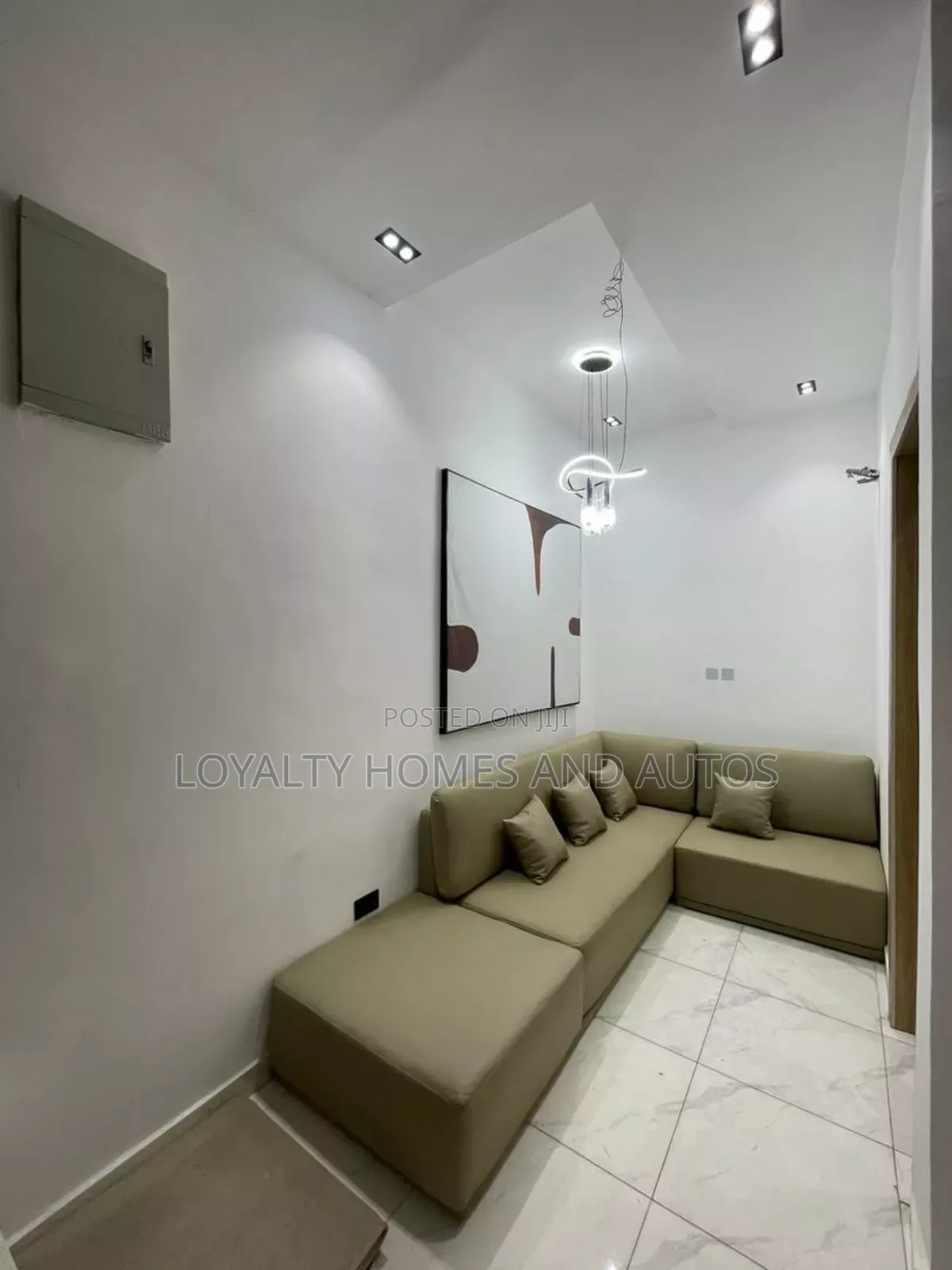 5bdrm Duplex in Chevron, Lekki for sale in Lekki